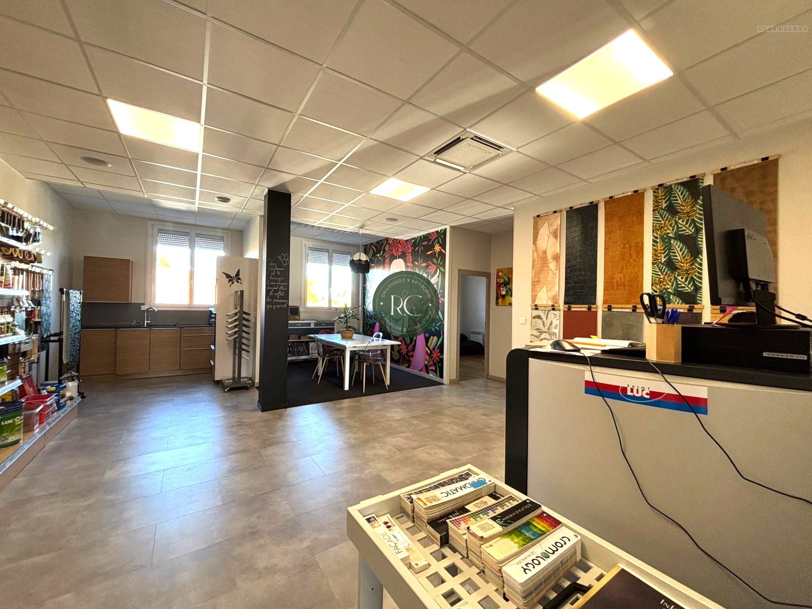 Immeuble à vendre à St apollinaire, 156 m² – photo 1 sur 8