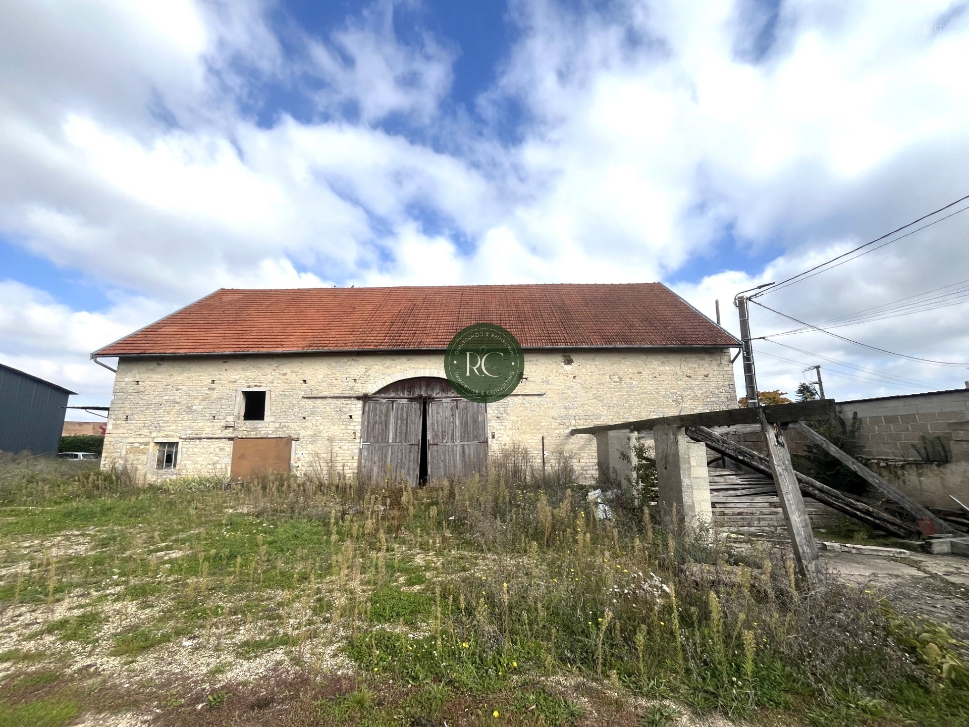 Maison à vendre à Aiserey, 300 m², 1 pièce – photo 1 sur 3