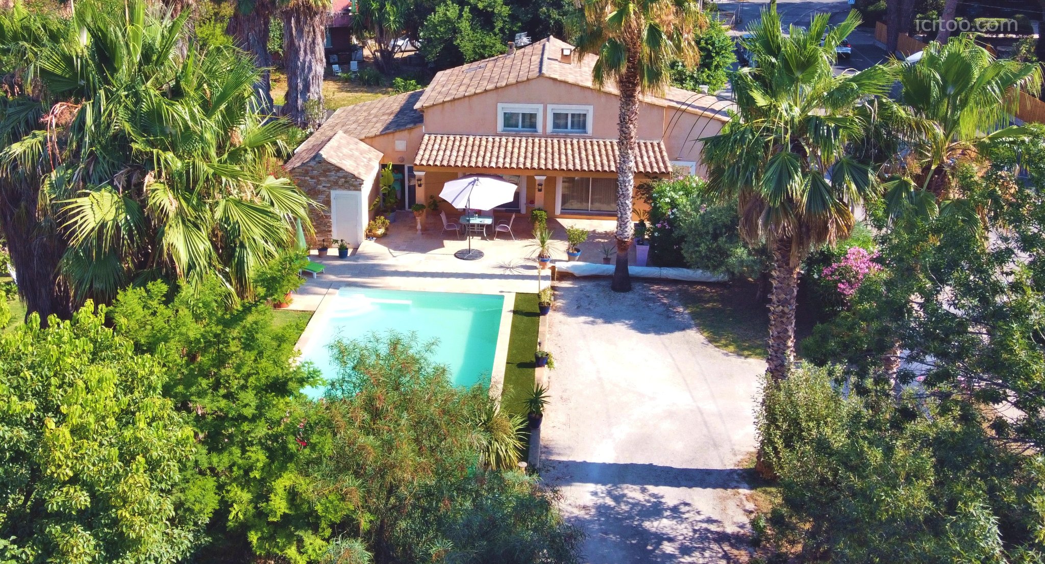PROPRIÉTÉ D'EXCEPTION PROCHE DE LA MER - SIX-FOURS-LES-PLAGES, CÔTE D'AZUR : Prix de vente : 1 790 000 €