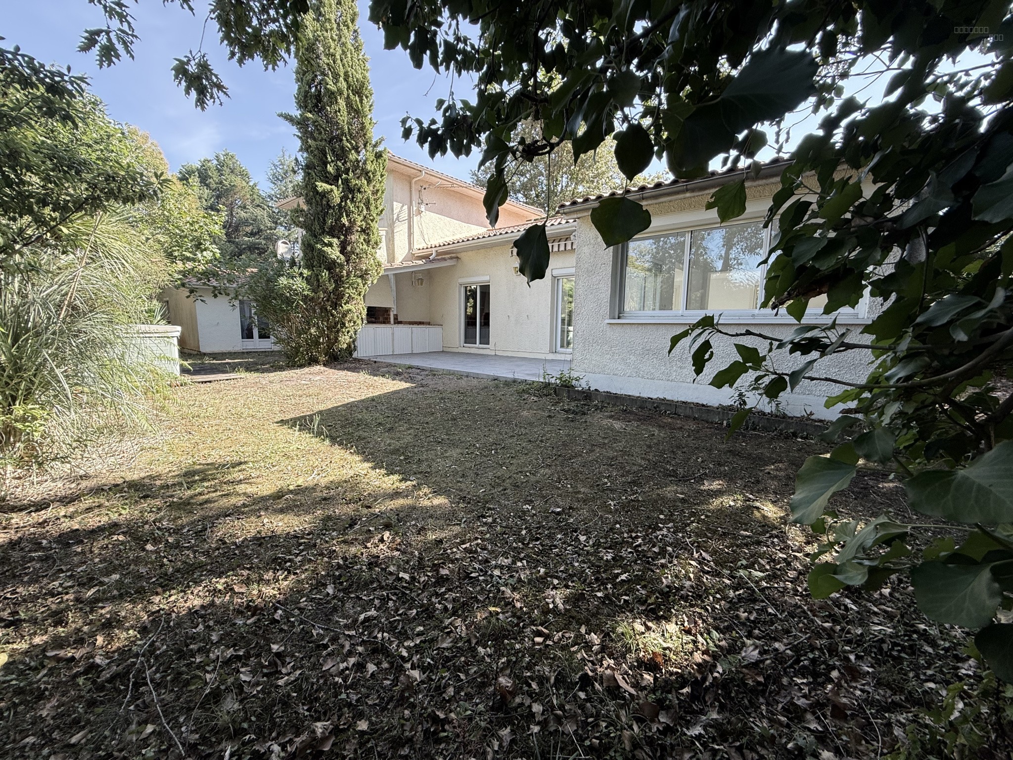 Maison à vendre à St aubin de medoc, 204 m², 6 pièces – photo 1 sur 5