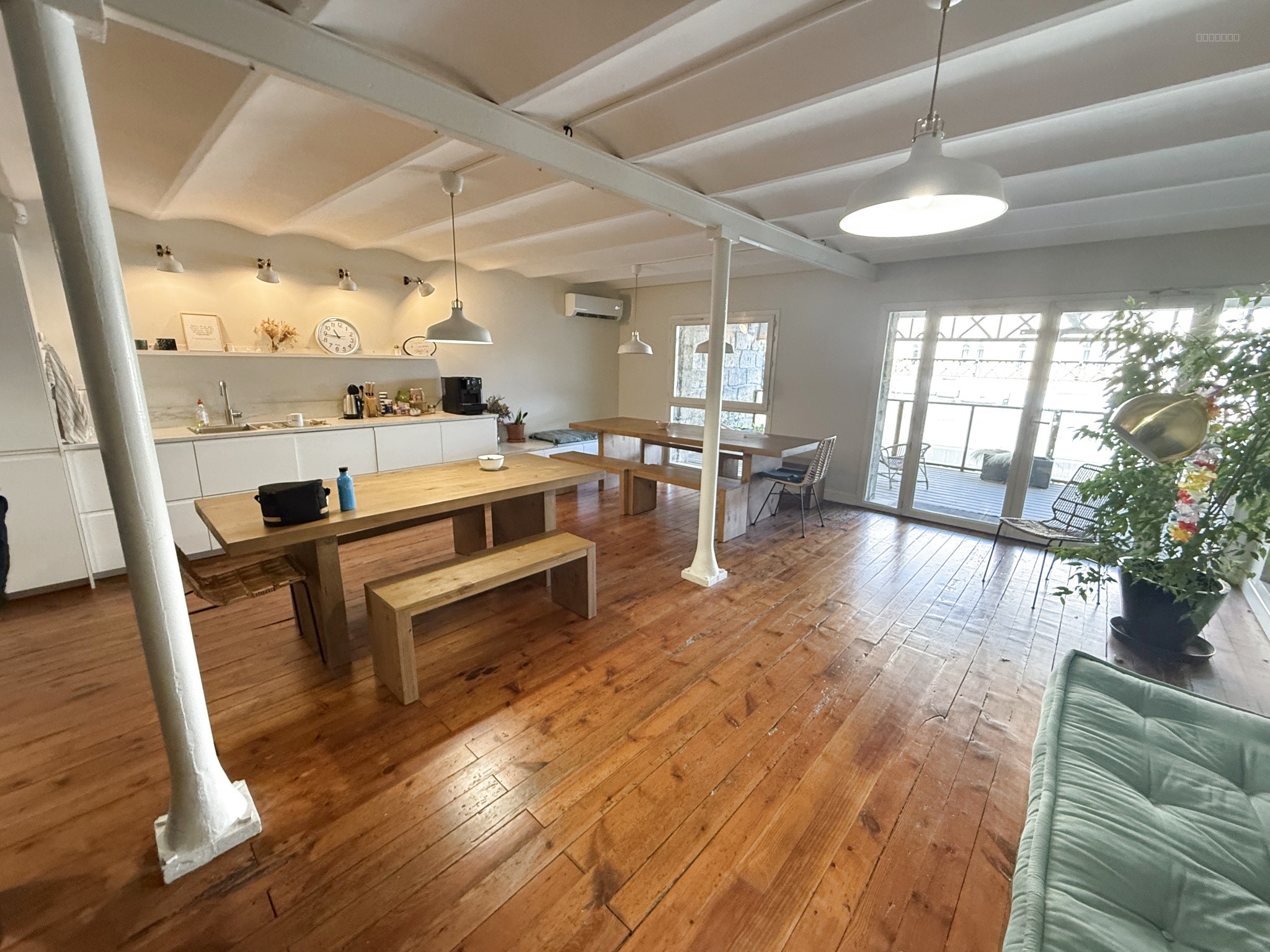 Bureau à vendre à Bordeaux, 454 m², 5 pièces – photo 1 sur 7