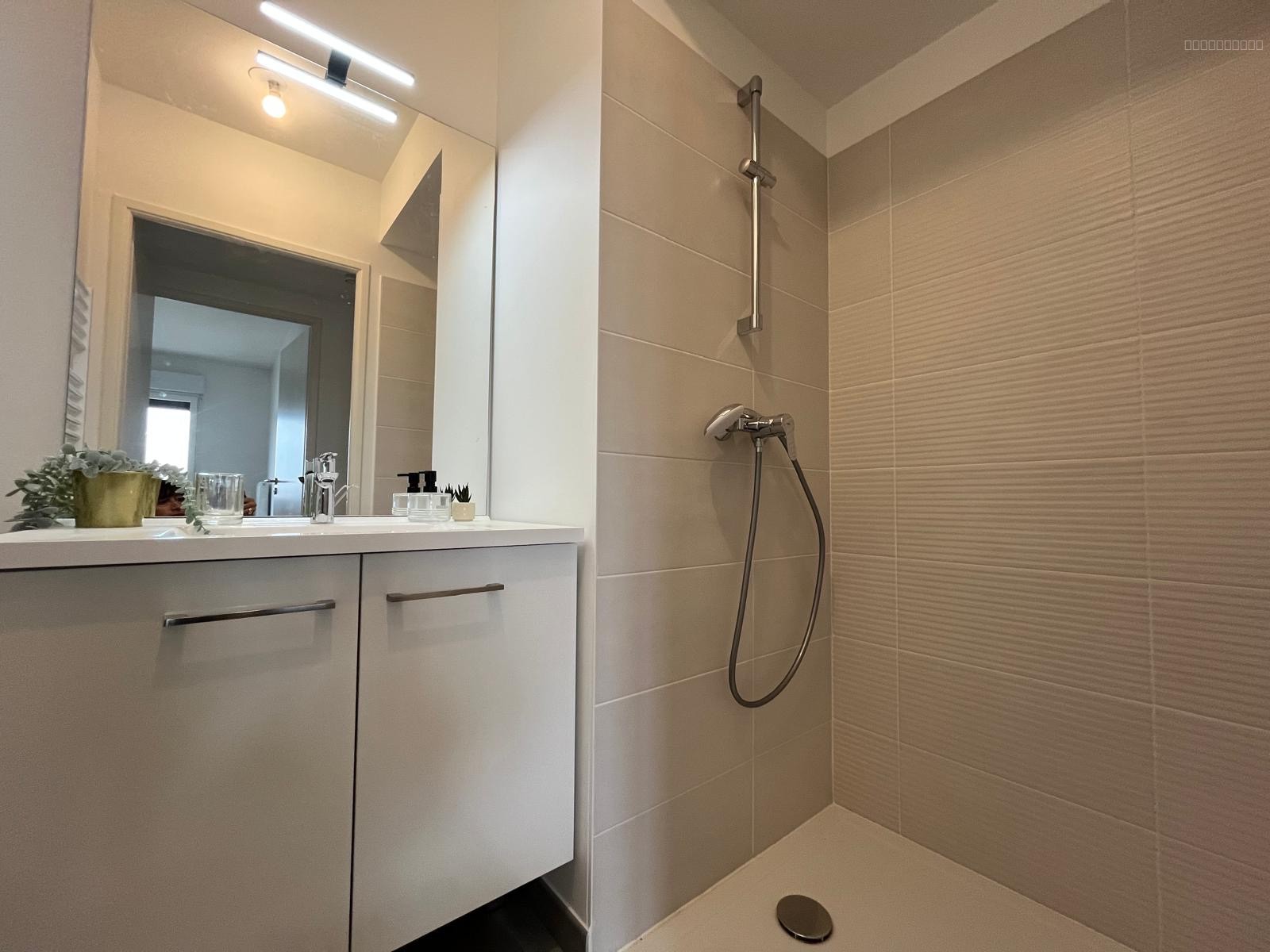 Appartement à vendre à Floirac, 60 m², 2 pièces – photo 3 sur 5