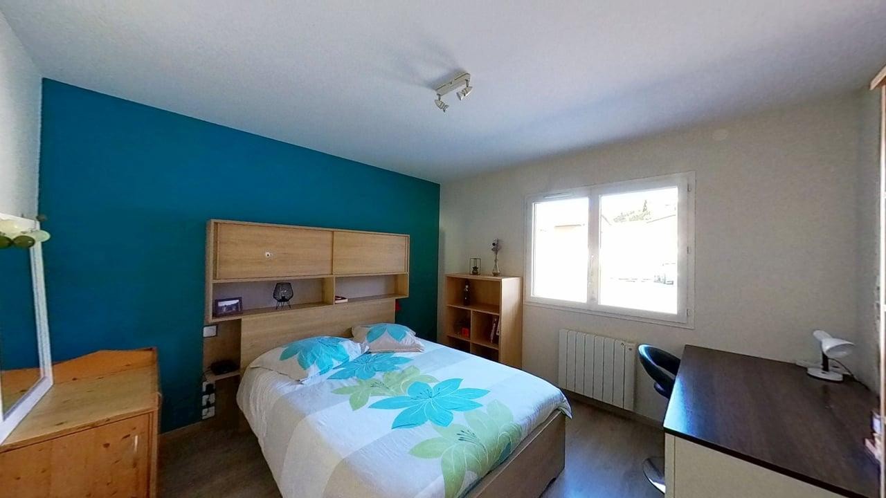 Maison contemporaine avec un grand atelier — photo 9
