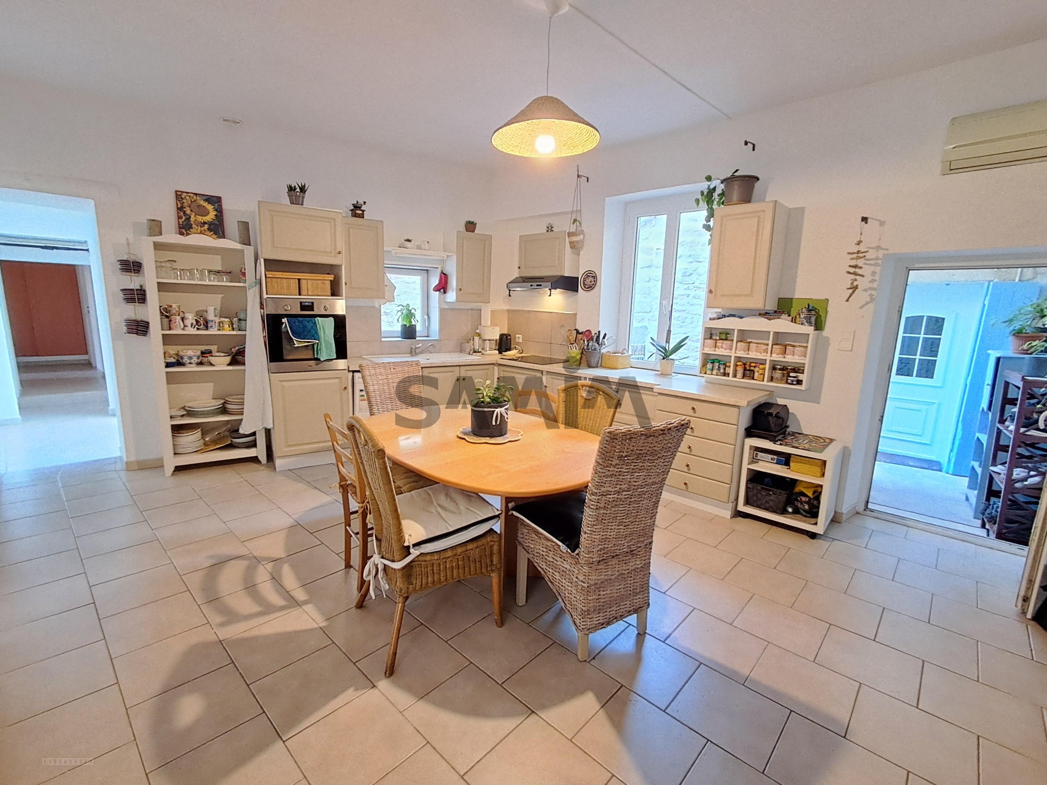 Bien immobilier à vendre à Villevieille, 100 m², 8 pièces – photo 2 sur 20