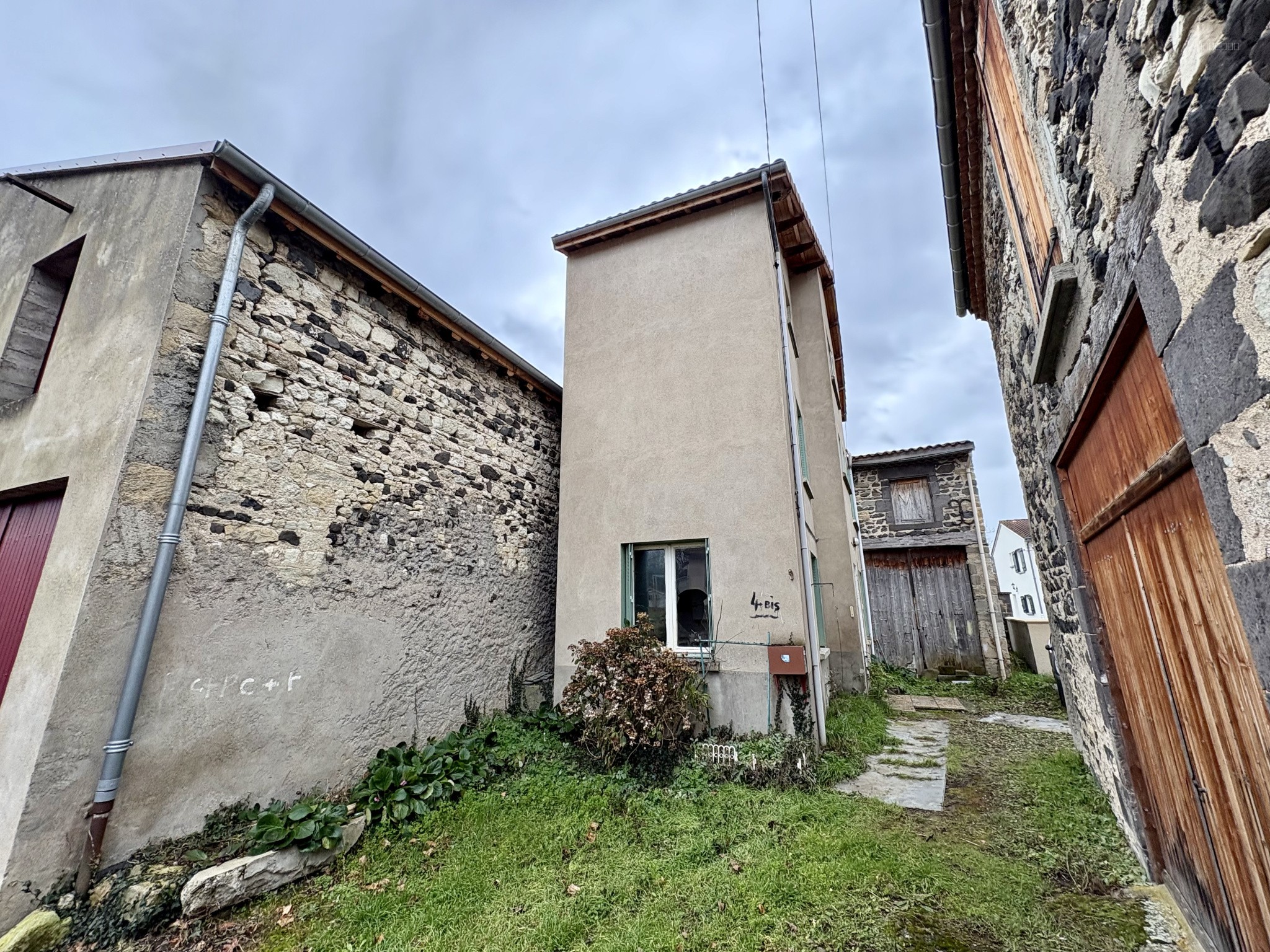 Bien immobilier à vendre à La roche blanche, 39 m², 5 pièces – photo 3 sur 14