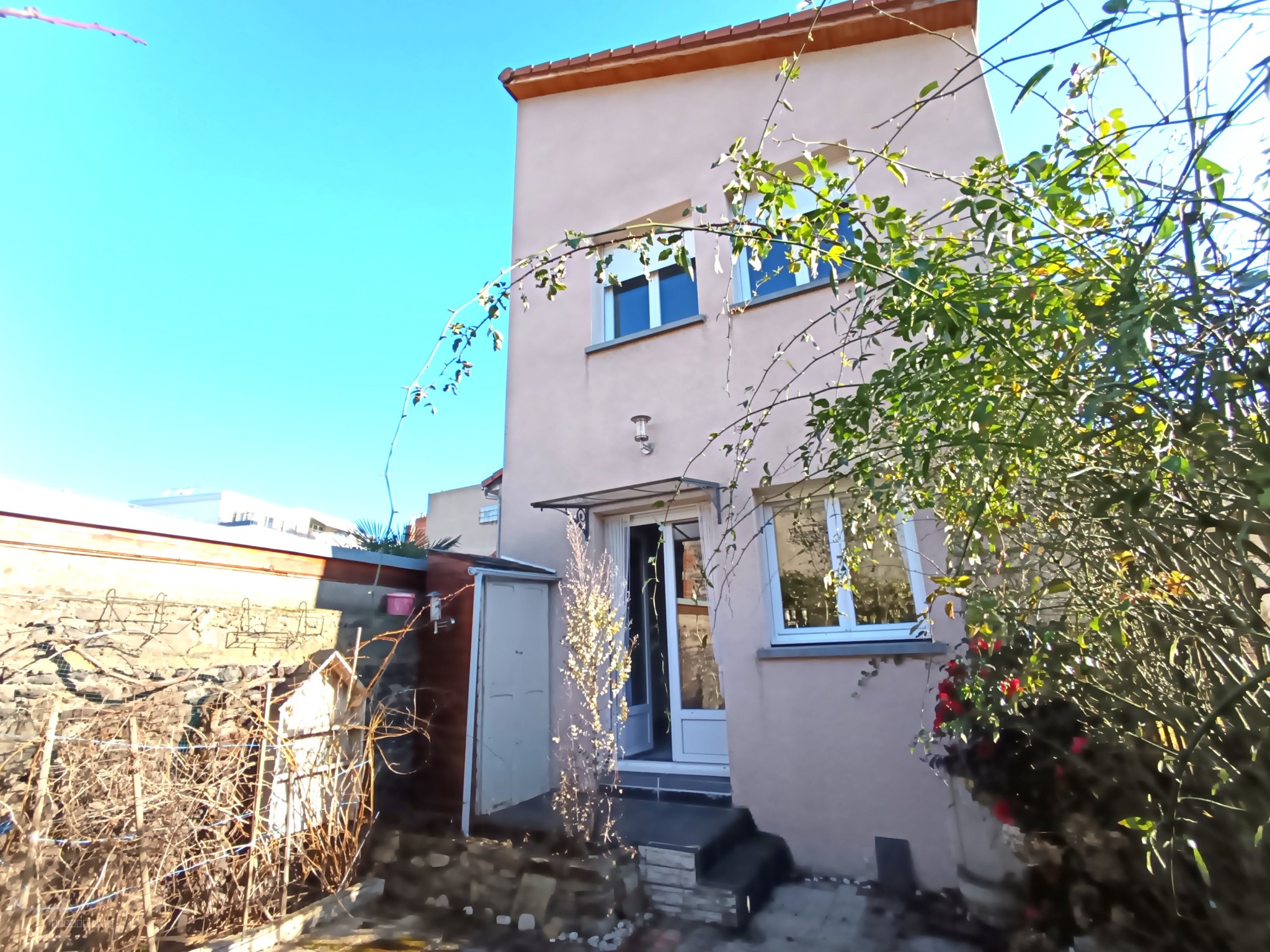 Maison à vendre à Chamalieres, 659 m², 6 pièces – photo 2 sur 11