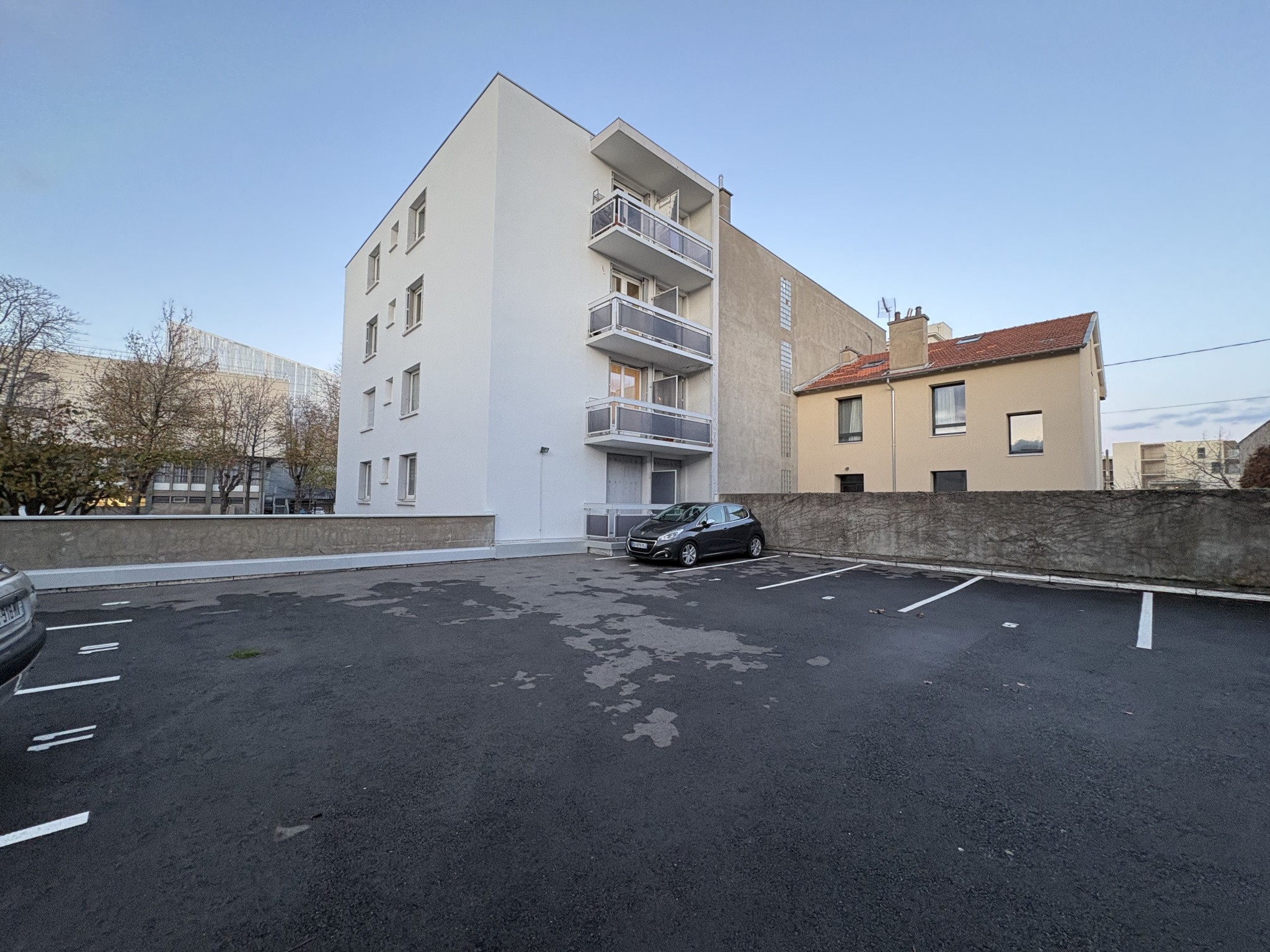 CLERMONT-FERRAND / STUDIO / BALCON / PL DE PK / PLACE DES BUGHES / SAINT-ALYRE — photo 6