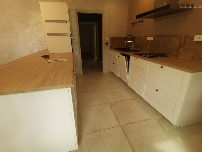 Charmante Maison Familiale avec Piscine et Maison d'Amis sur un Vaste Terrain — photo 5