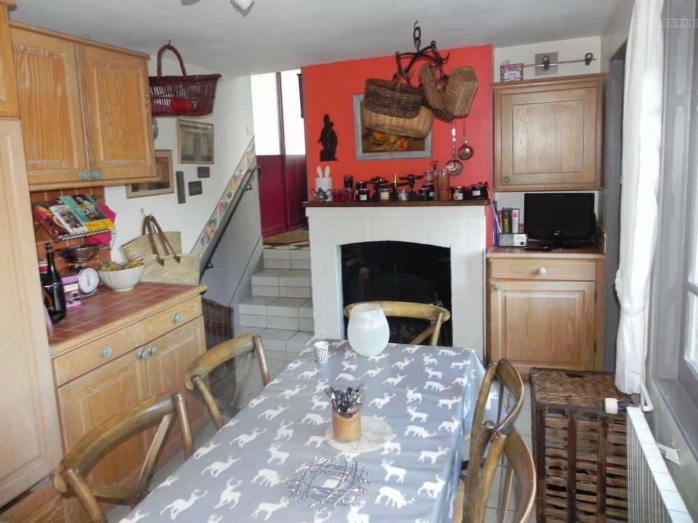 BOURGUEIL CENTRE   Maison Familiale avec Dépendances sur Parc Arboré de 3862 m2. — photo 15