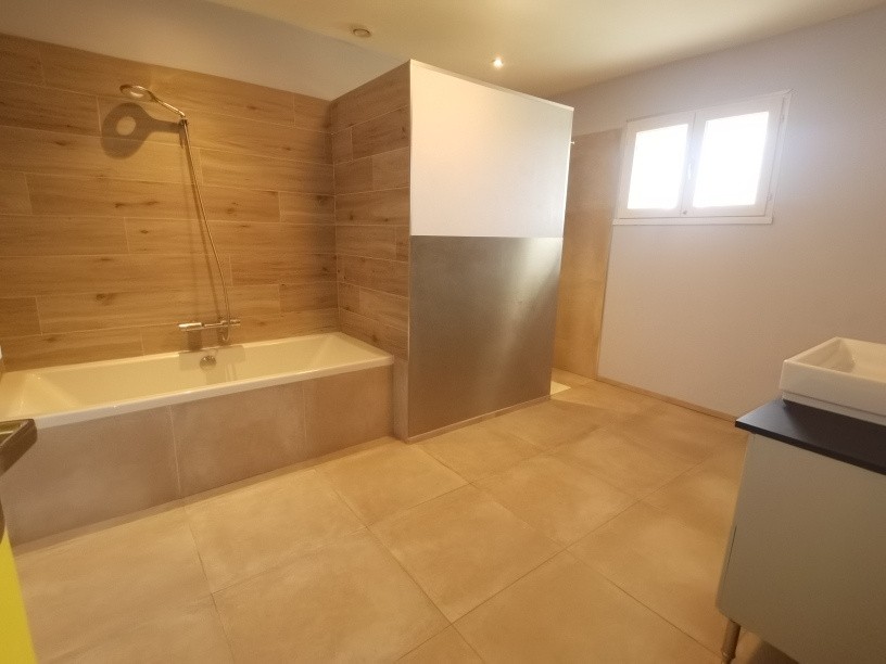 Charmante Maison Familiale avec Piscine et Maison d'Amis sur un Vaste Terrain — photo 6