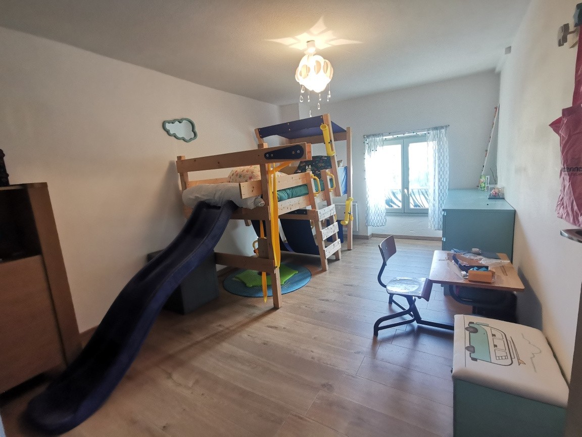 Charmante Maison Familiale avec Piscine et Maison d'Amis sur un Vaste Terrain — photo 10