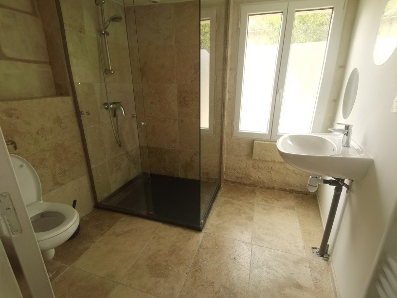 Charmante Maison Familiale avec Piscine et Maison d'Amis sur un Vaste Terrain — photo 7