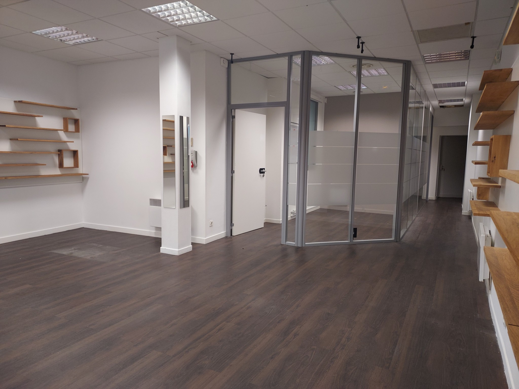Local commercial à louer à Bourgueil, 63,45 m², 2 pièces – photo 2 sur 9