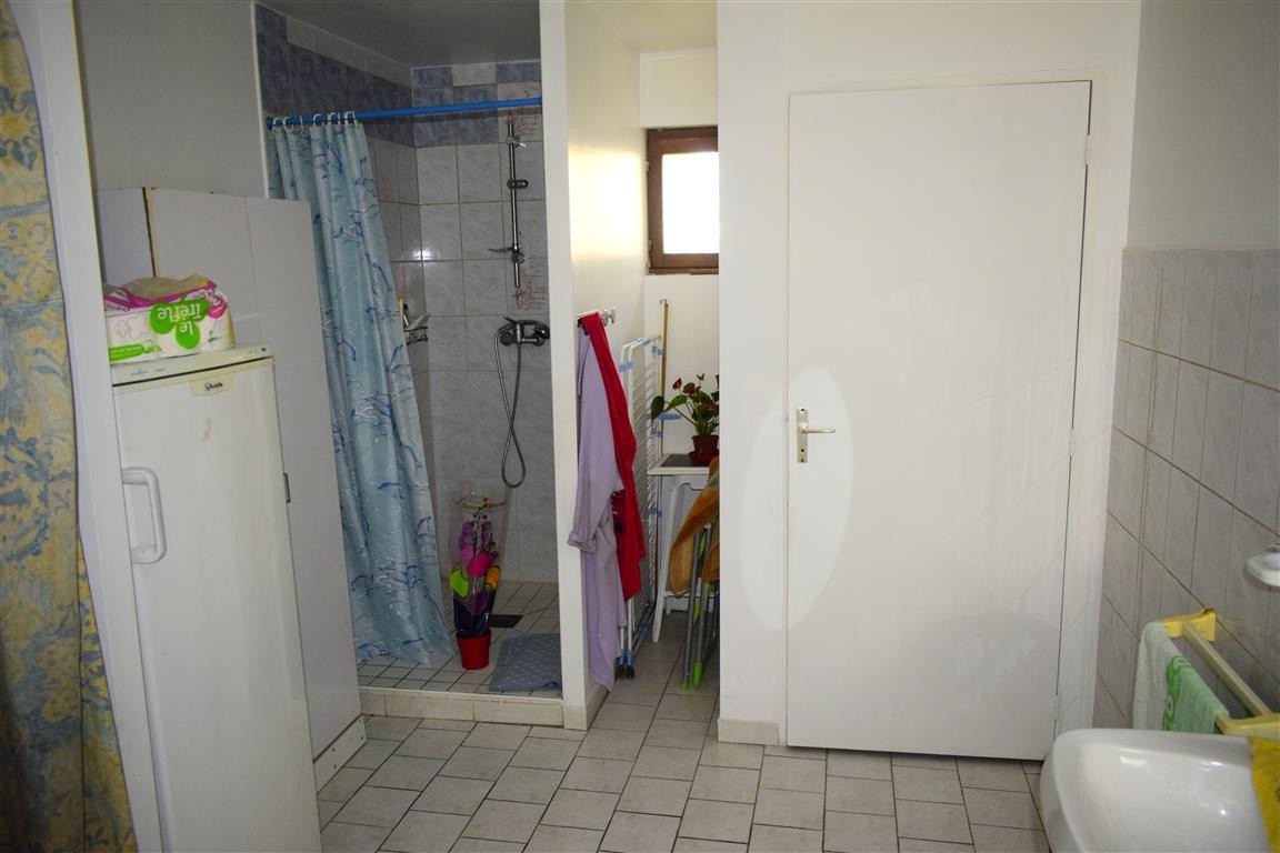 Maison à vendre à Beaumont en veron, 20,5 m², 5 pièces – photo 2 sur 8