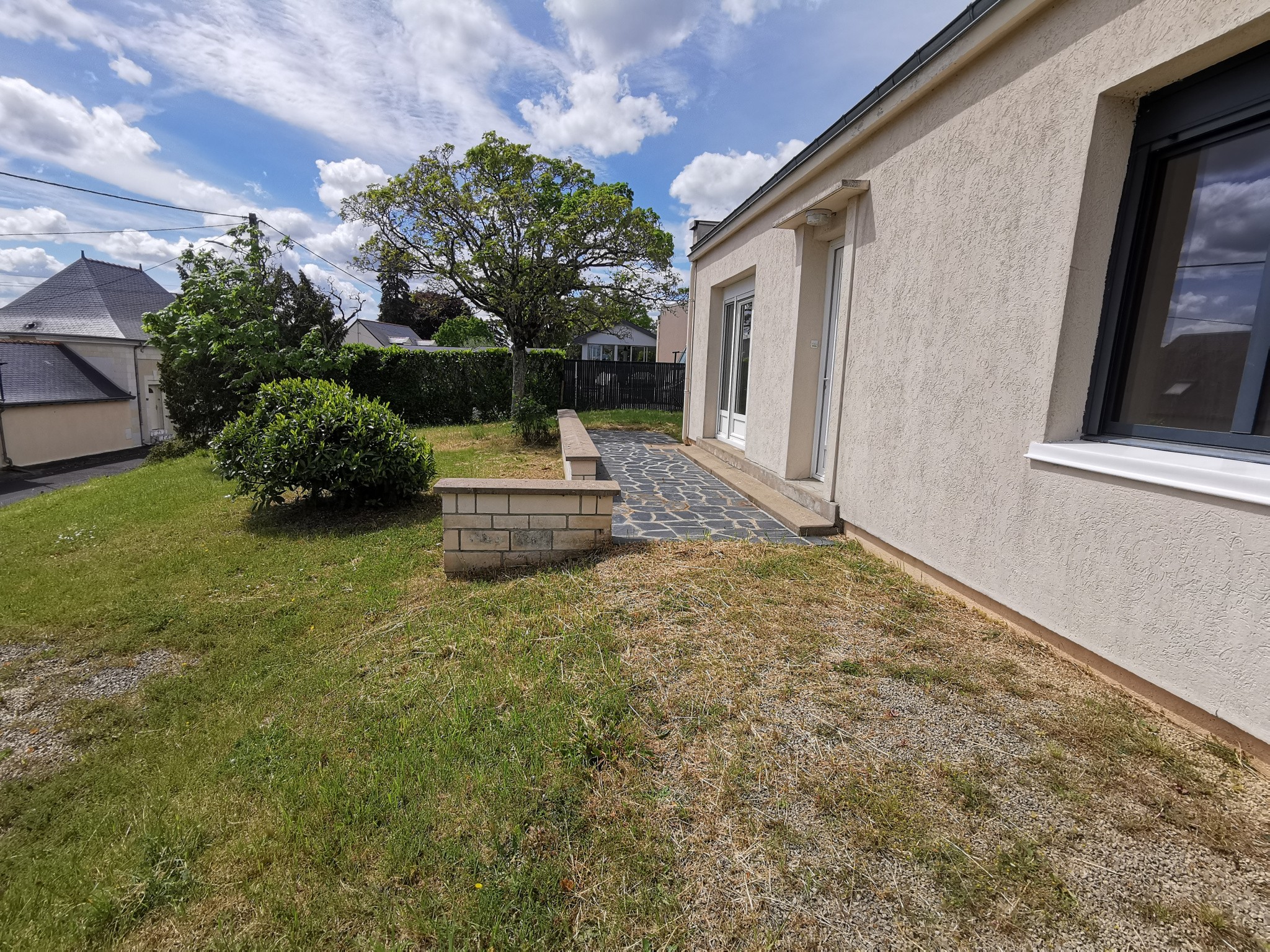 Maison à louer à Bourgueil, 694 m², 4 pièces – photo 2 sur 13
