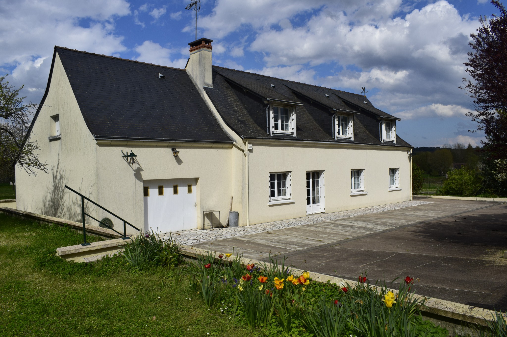 Maison à vendre à Bourgueil, 15,74 m², 6 pièces – photo 1 sur 20