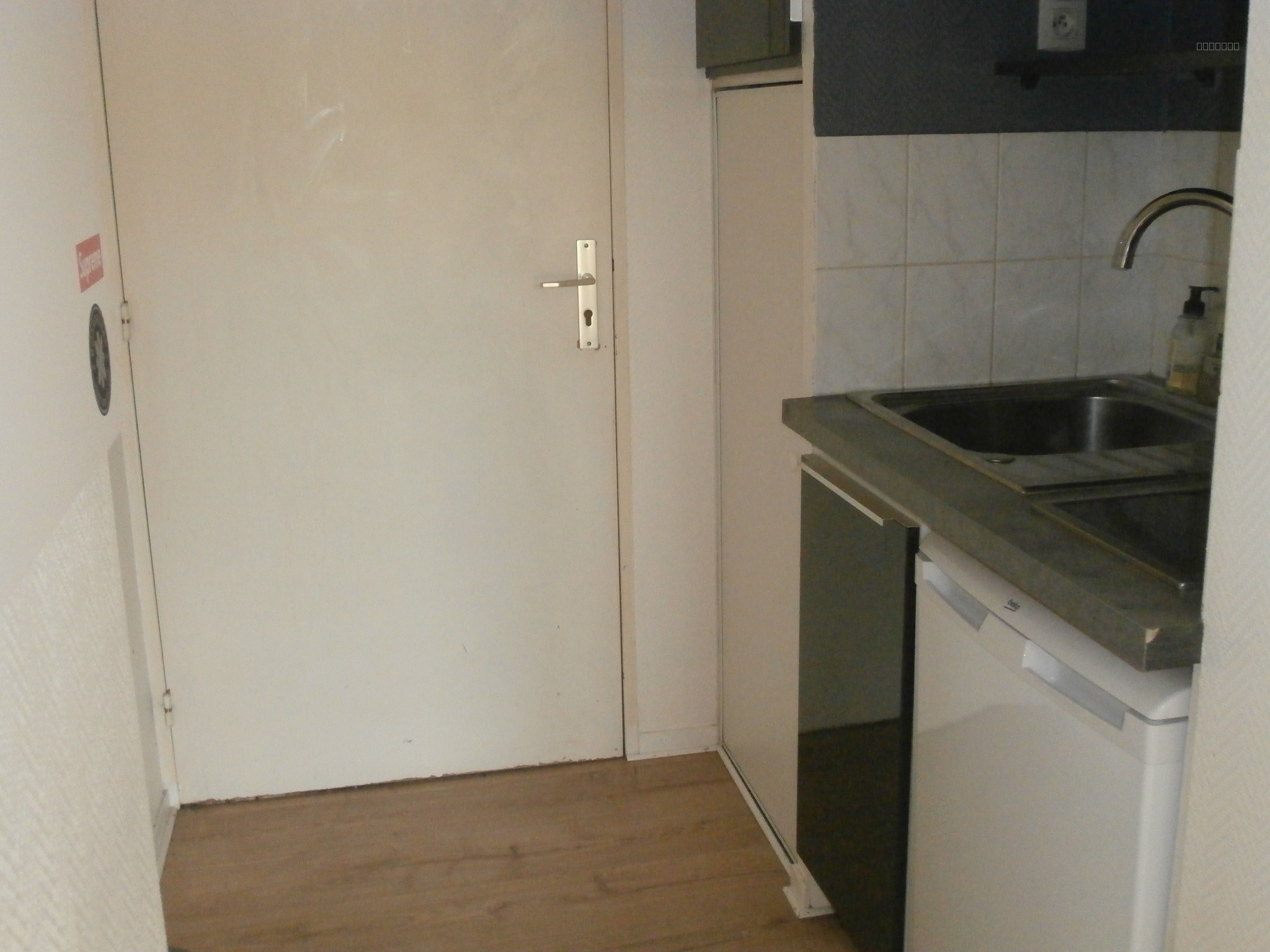 Studio à louer à Le mans, 1 180 m², 1 pièce – photo 3 sur 9