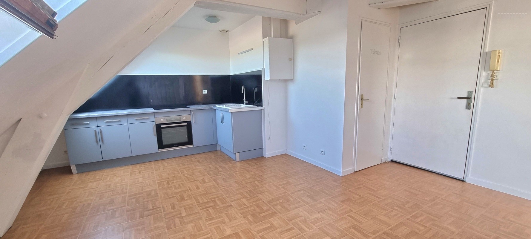 Appartement à vendre à Franois, 27 m², 2 pièces – photo 1 sur 12