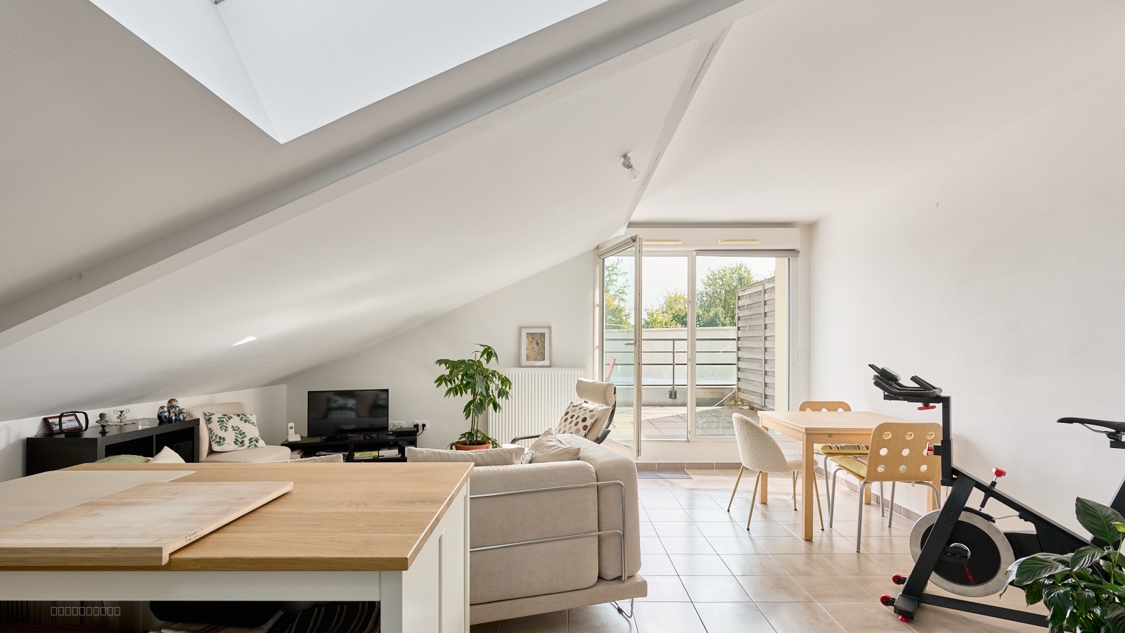 Appartement à vendre à Besancon, 44 m², 2 pièces – photo 2 sur 19