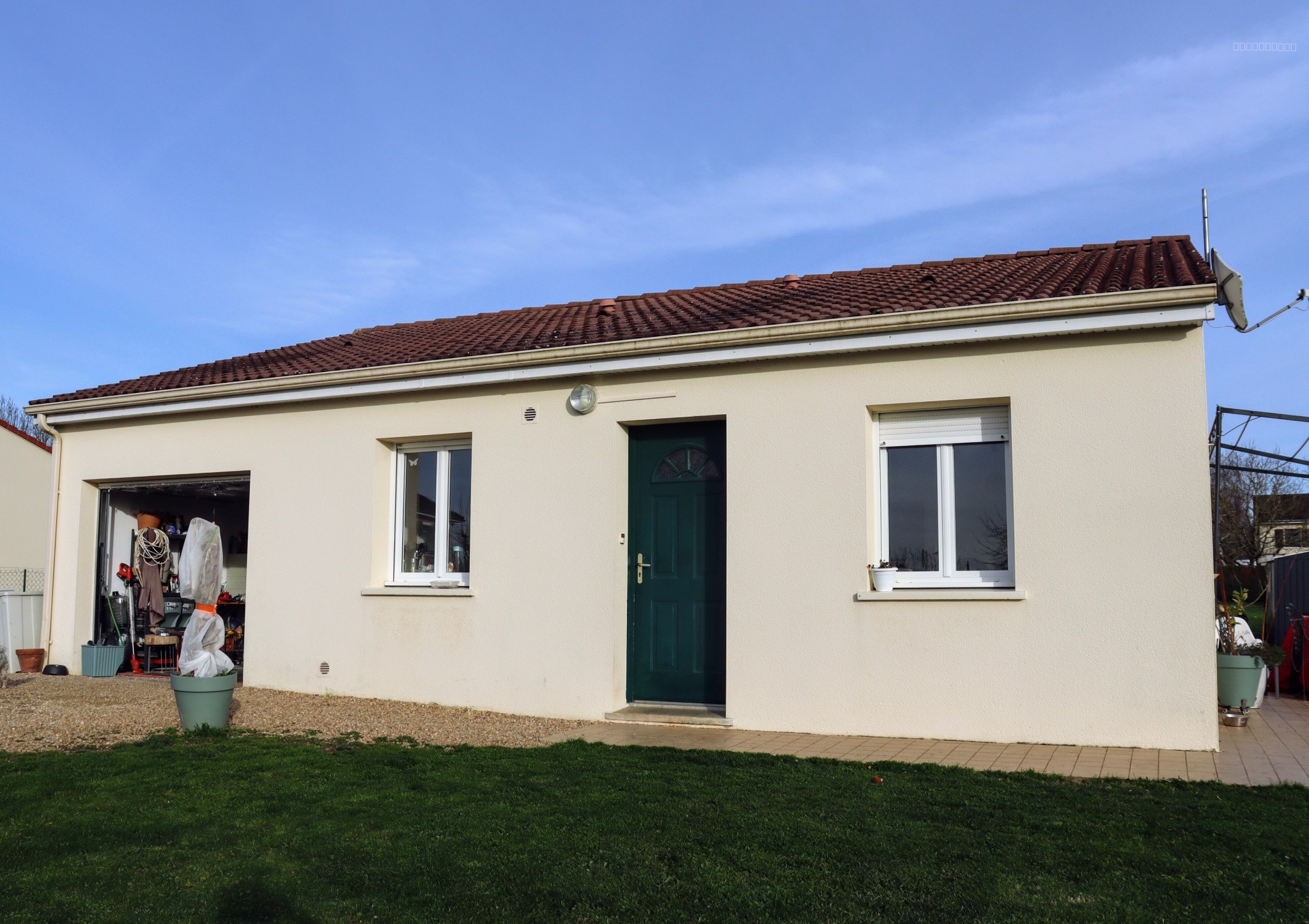 Maison à vendre à Rochechouart, 77 m², 4 pièces – photo 1 sur 11