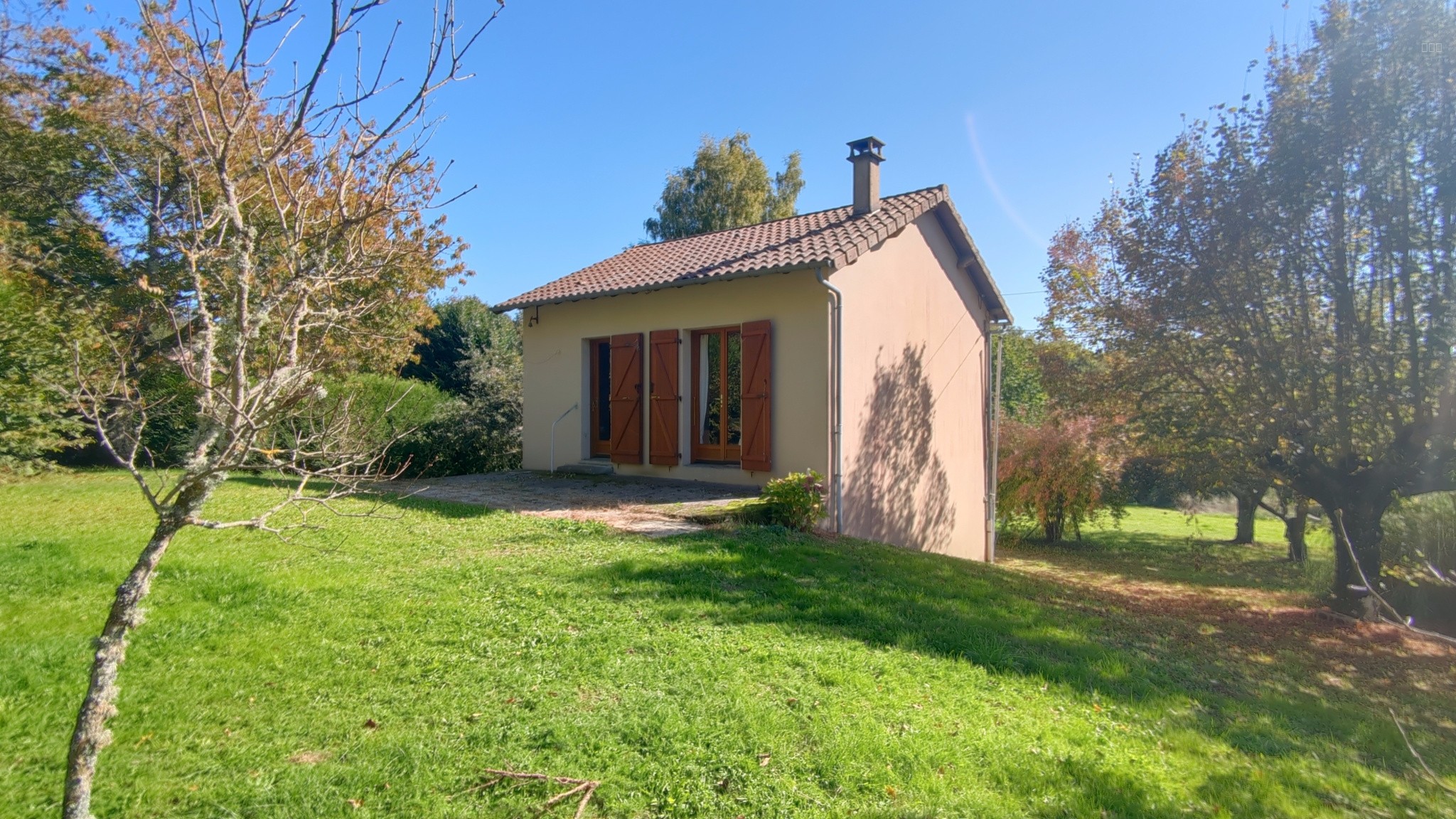 Maison à vendre à Dournazac, 70 m², 2 pièces – photo 1 sur 19