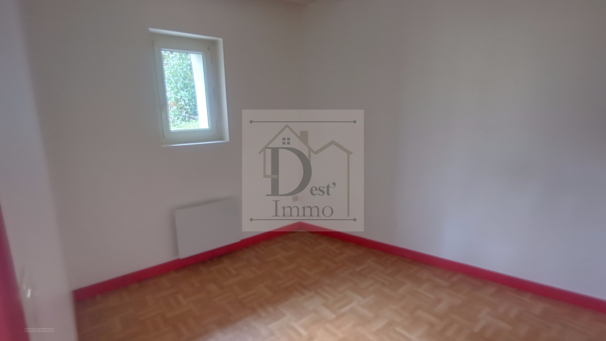 Maison à louer à Rochechouart, 46 m², 2 pièces – photo 2 sur 9