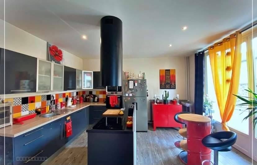 Bien immobilier à vendre à Augignac, 36,95 m², 6 pièces – photo 2 sur 12