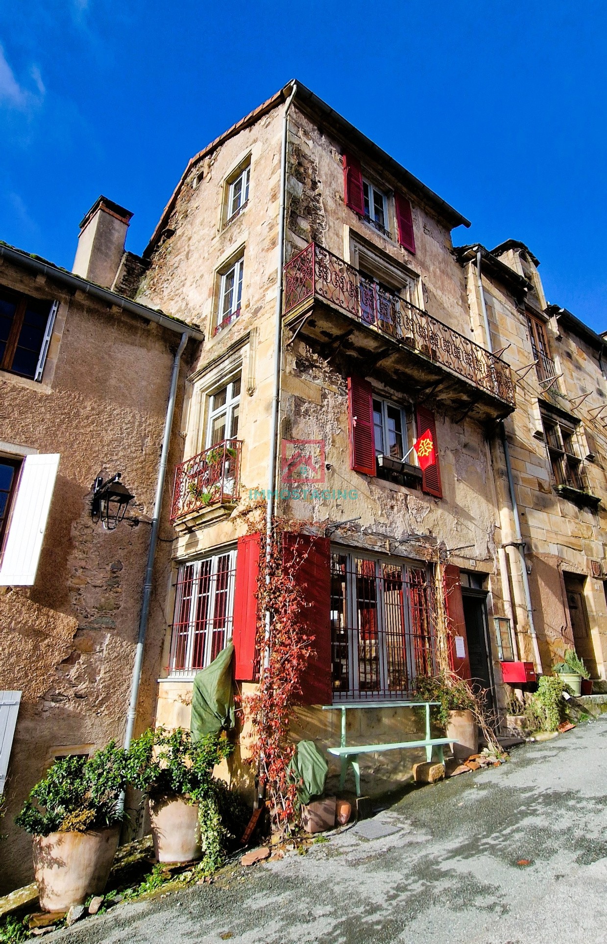 Maison à vendre à St sernin sur rance, 200 m², 9 pièces – photo 1 sur 20