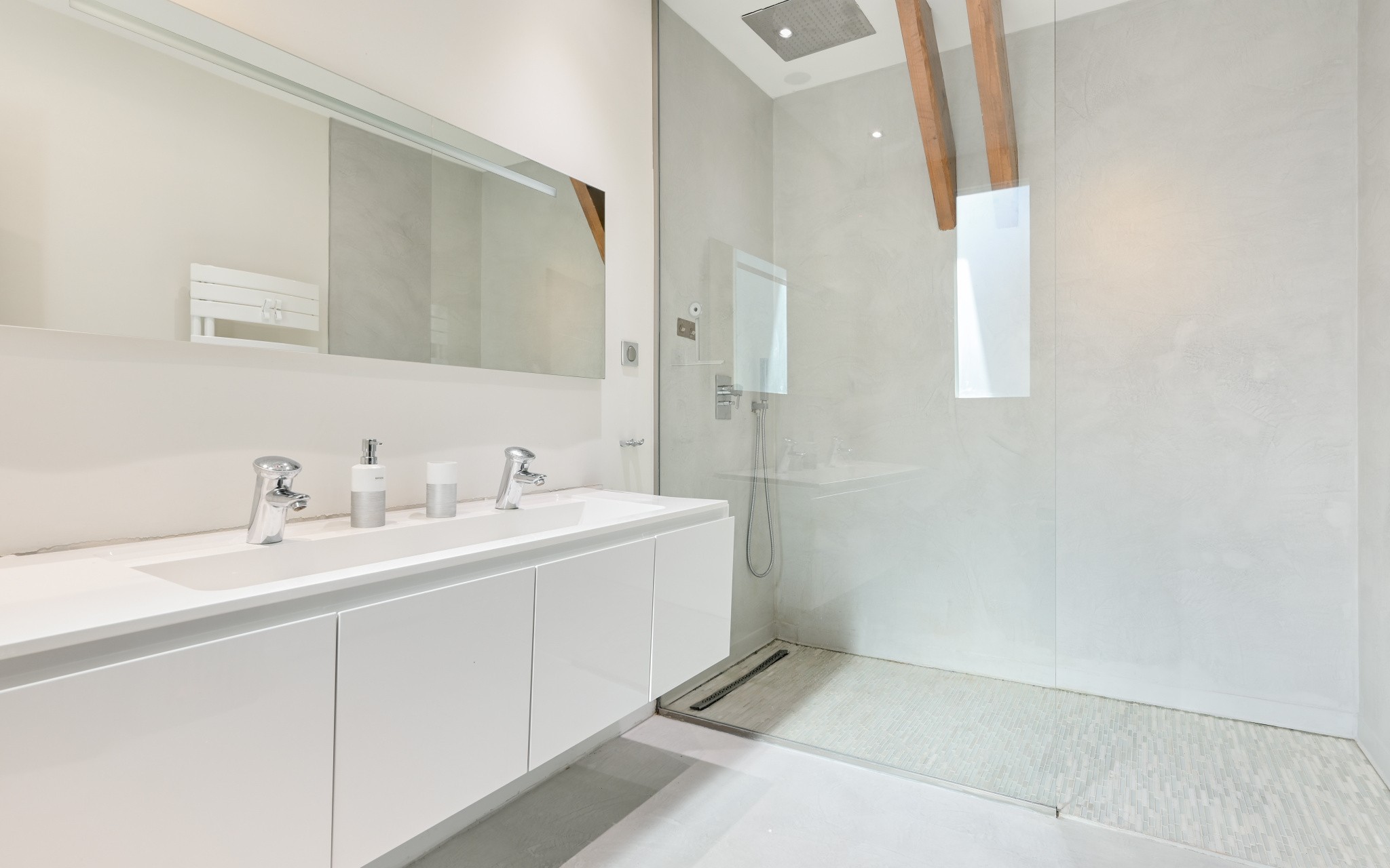 Villa rénovée Champagne-au-Mont-d'Or - 280m2 - Piscine jacuzzi garage vue — photo 17