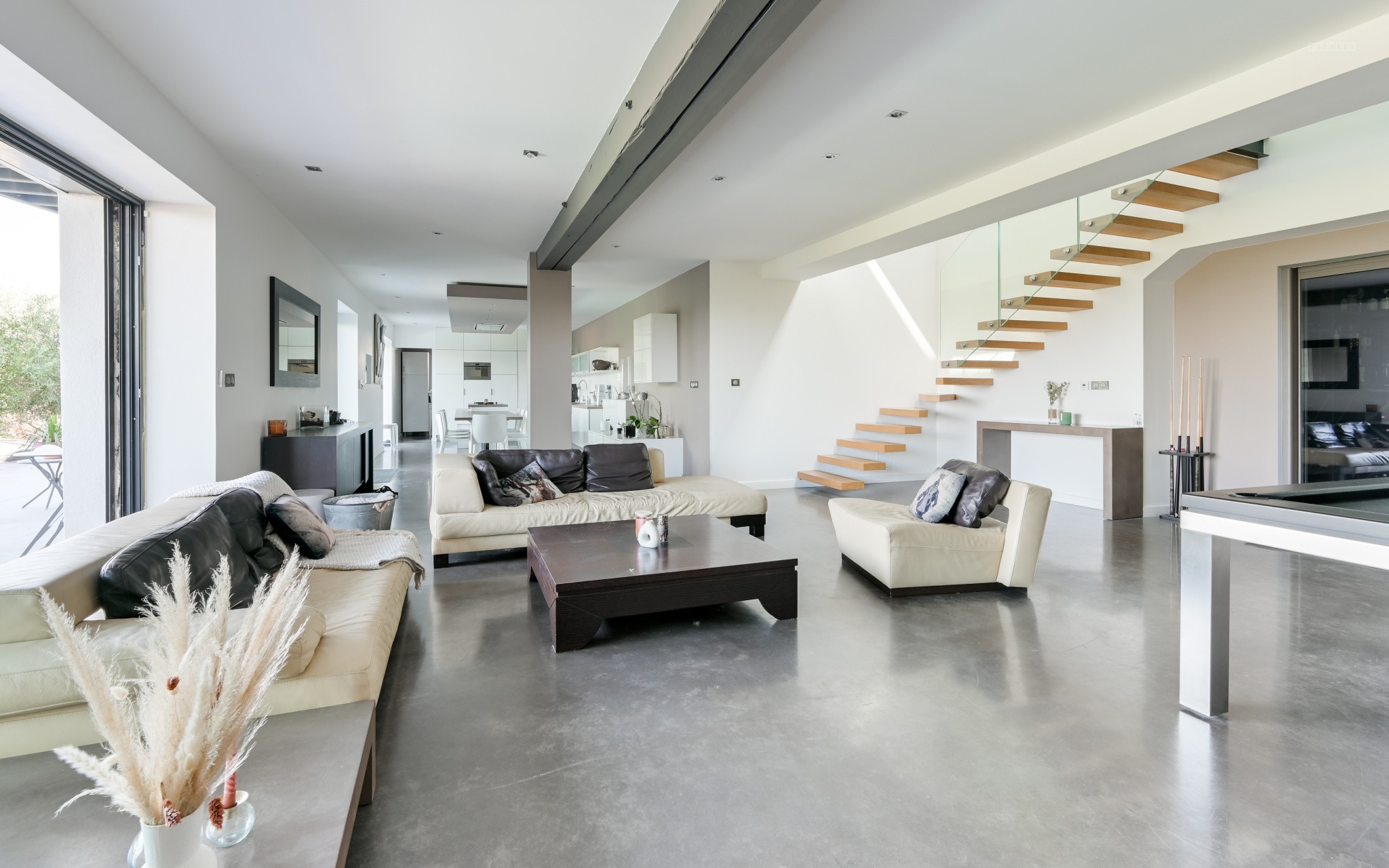 Villa rénovée Champagne-au-Mont-d'Or - 280m2 - Piscine jacuzzi garage vue — photo 9