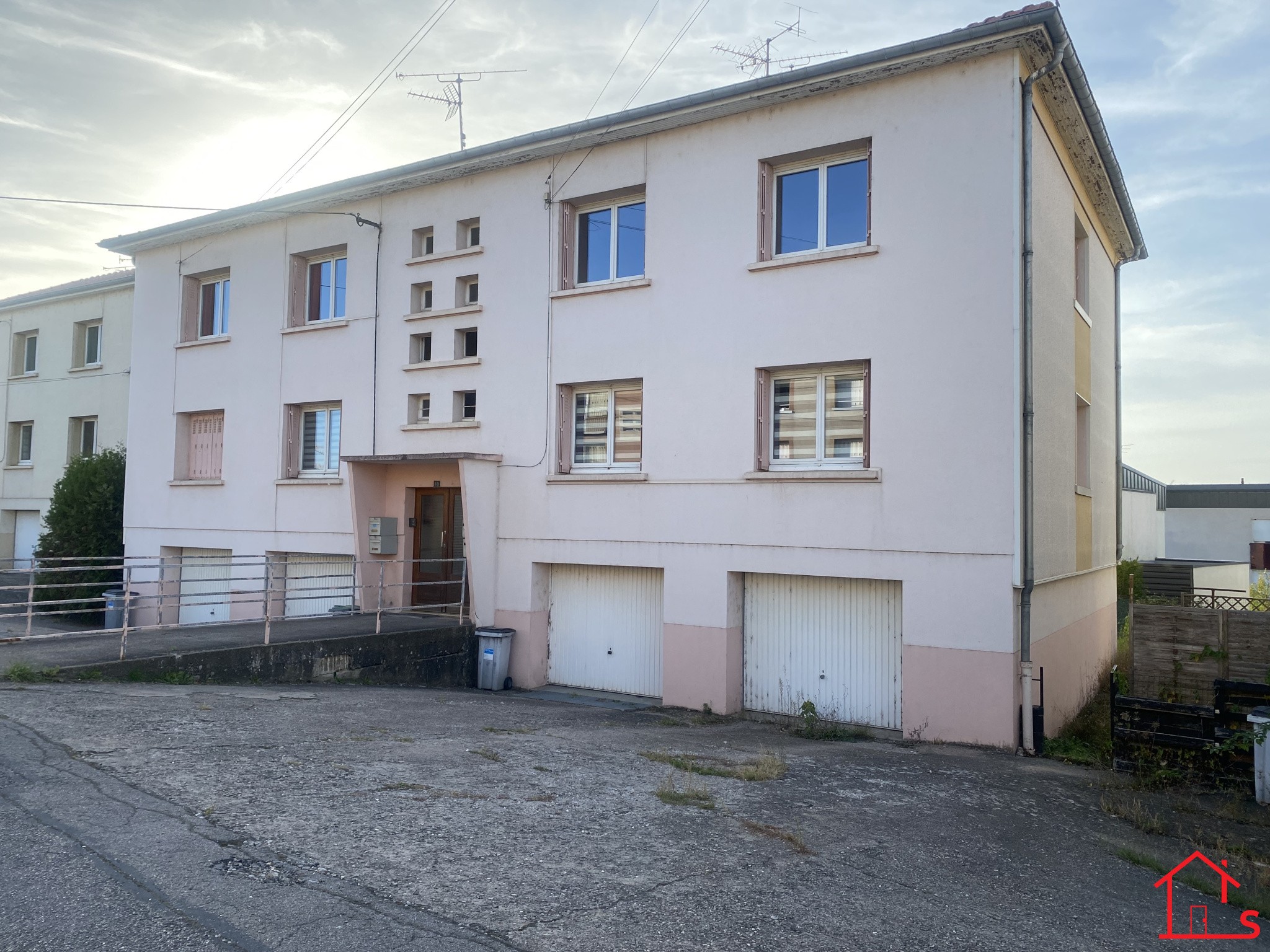 Immeuble à vendre à Dieulouard, 280 m² – photo 1 sur 15