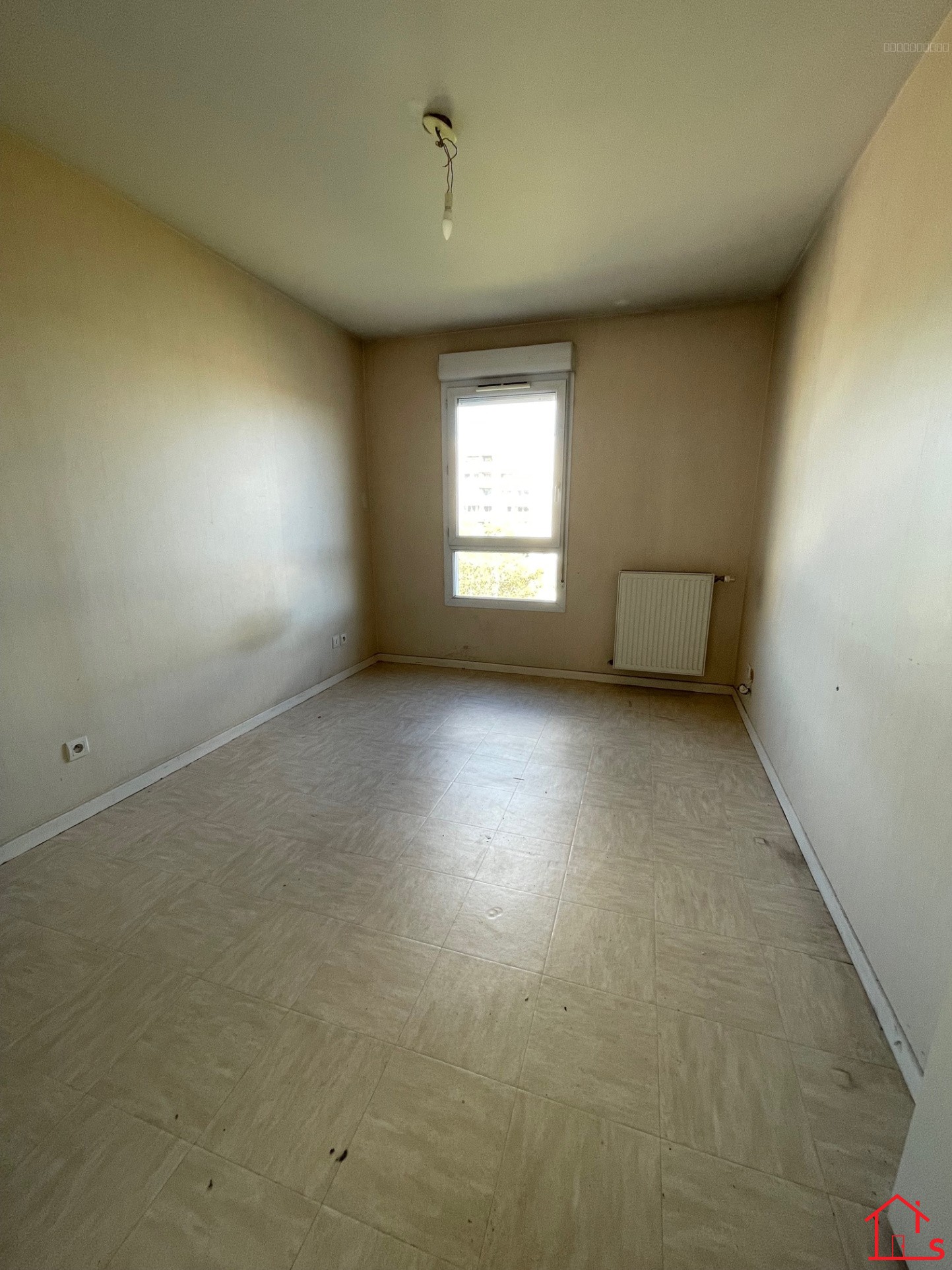 Appartement - LYON 8EME — photo 9