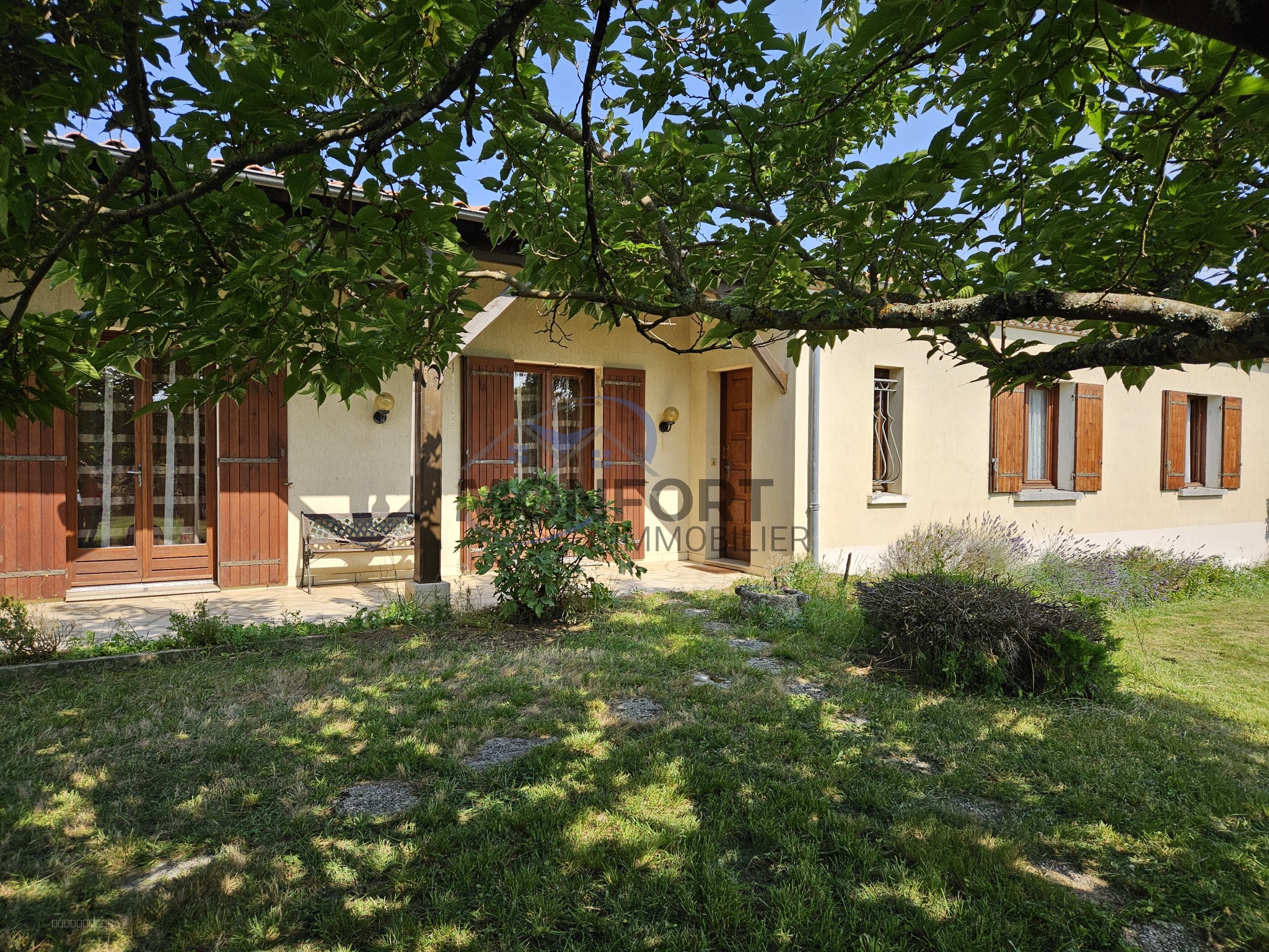Maison à vendre à Marcellus, 33,75 m², 4 pièces – photo 2 sur 20