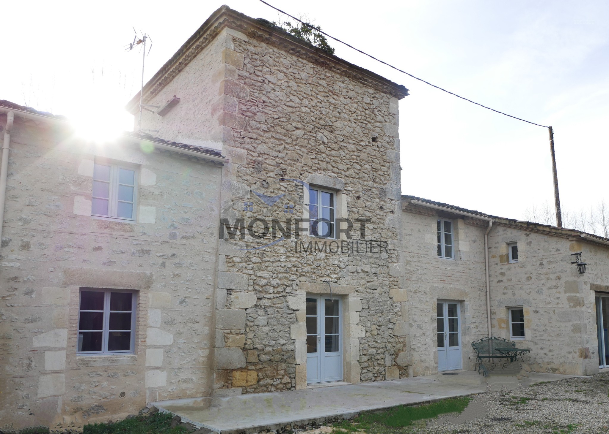 Bien immobilier à vendre à Marcellus, 58 m², 6 pièces – photo 1 sur 16