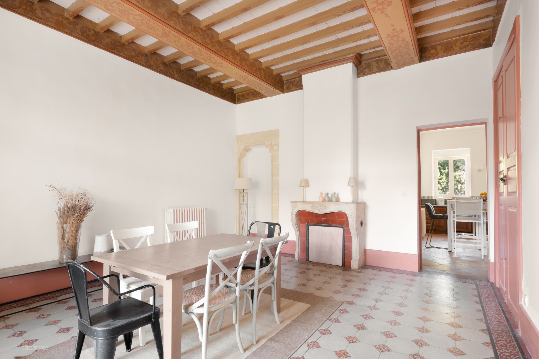 Bien immobilier à vendre à Uzes, 33,55 m², 5 pièces – photo 1 sur 14