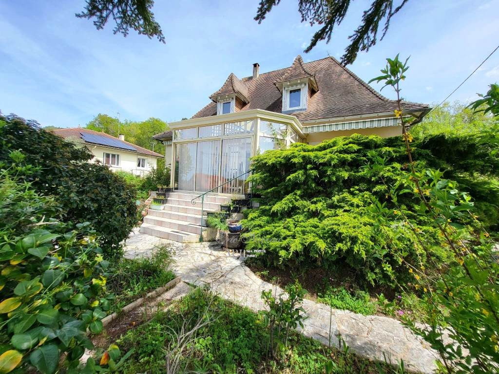 Maison à vendre à Sourzac, 162 m², 7 pièces – photo 1 sur 17