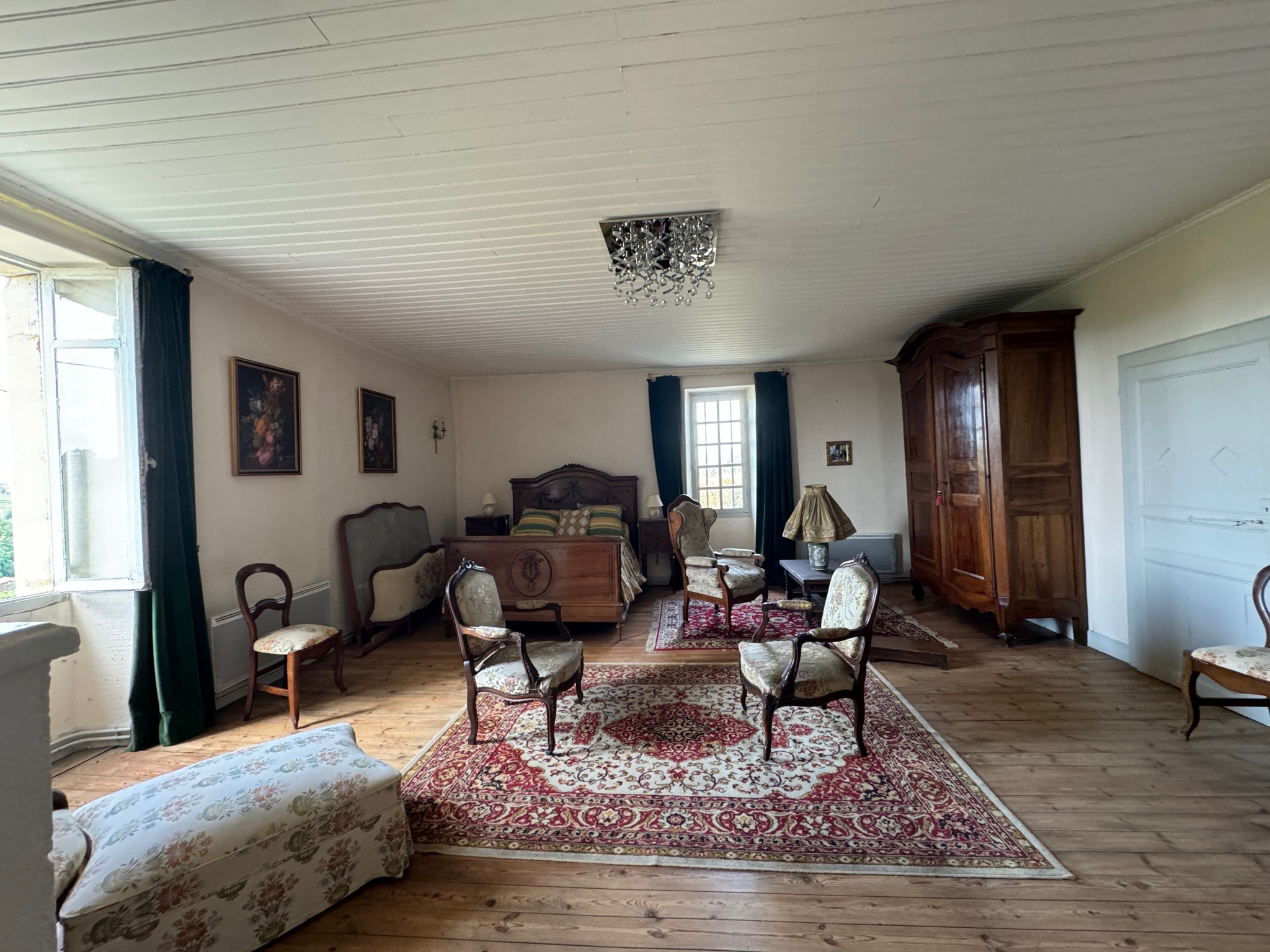 Bien immobilier à vendre à St genes de castillon, 270 m², 8 pièces – photo 2 sur 10