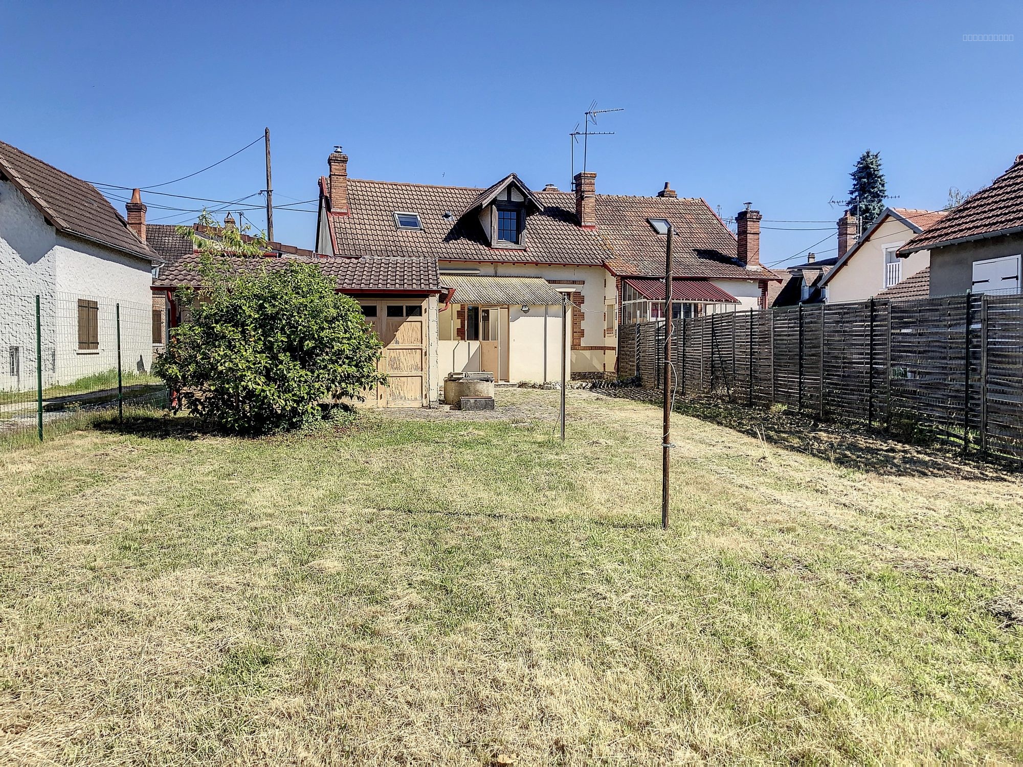 Maison à louer à Salbris, 15,85 m², 3 pièces – photo 1 sur 7