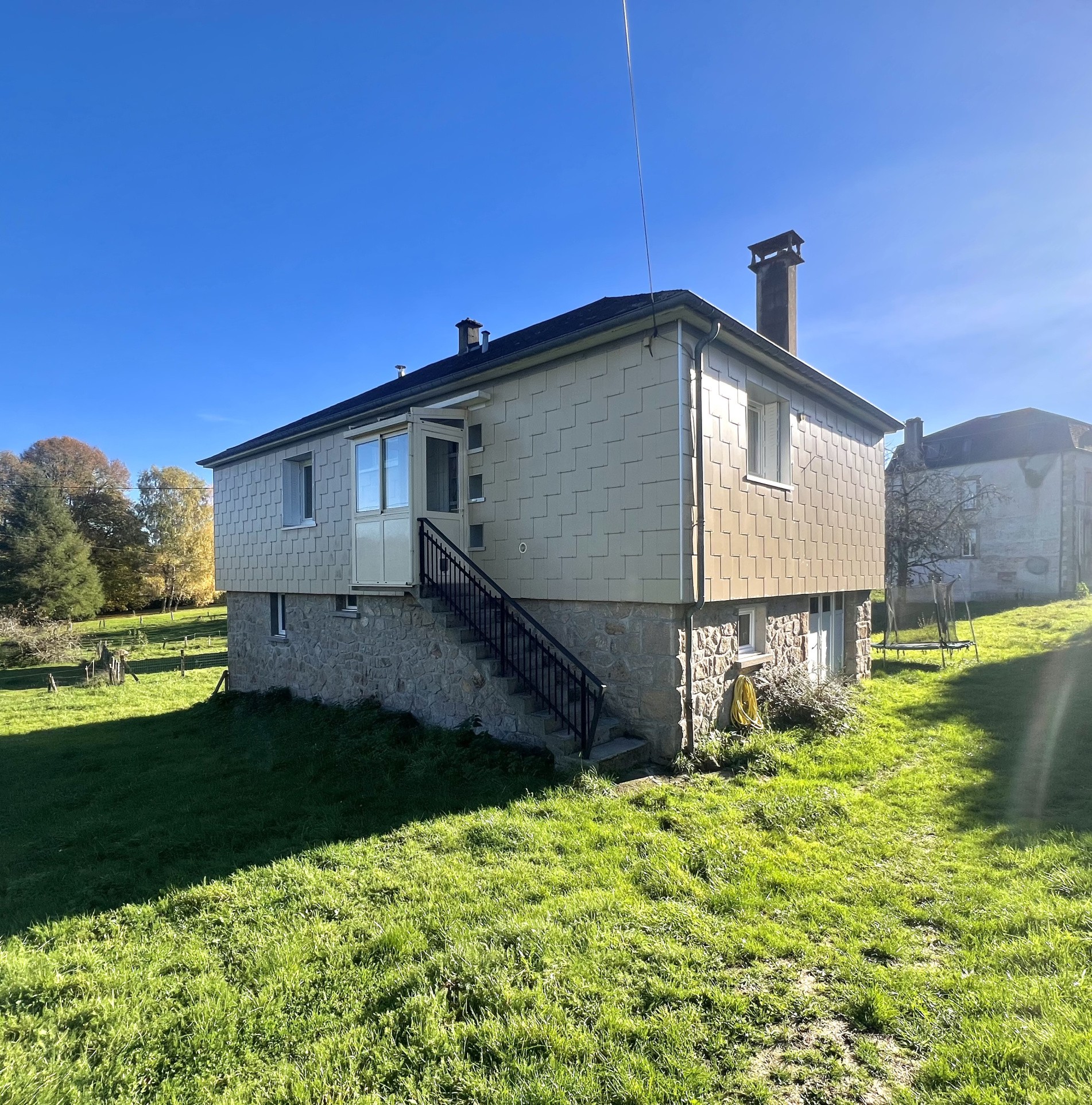 Maison à vendre à Egletons, 80 m², 4 pièces – photo 1 sur 8