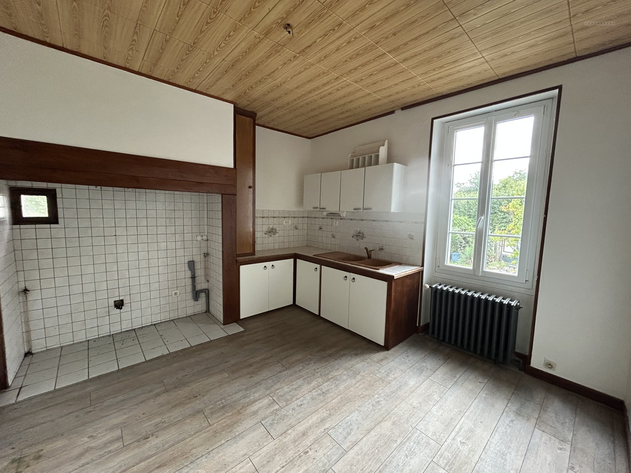 Bien immobilier à vendre à Moustier ventadour, 775 m², 4 pièces – photo 3 sur 8