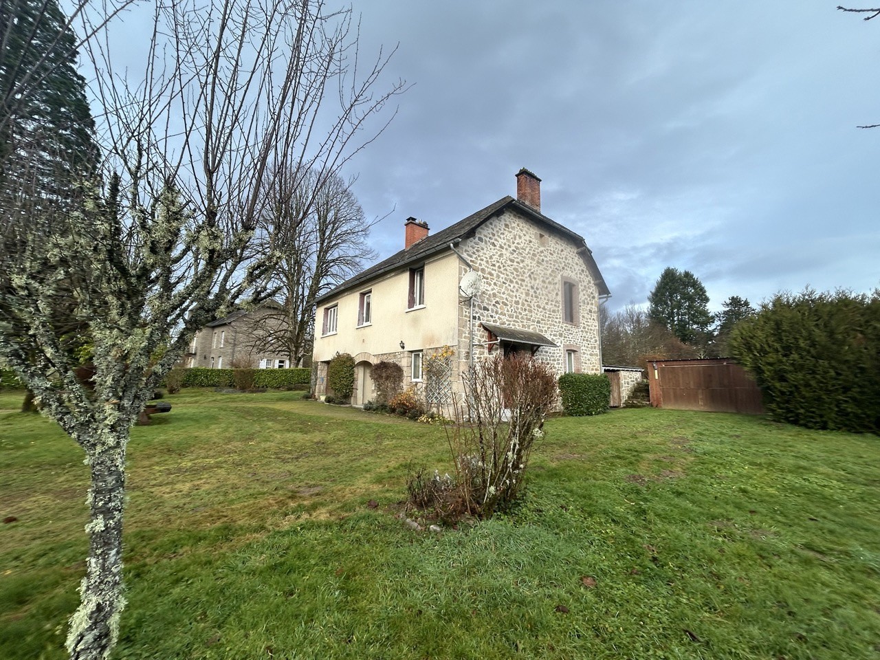 Maison à vendre à Rosiers d egletons, 105 m², 4 pièces – photo 1 sur 9