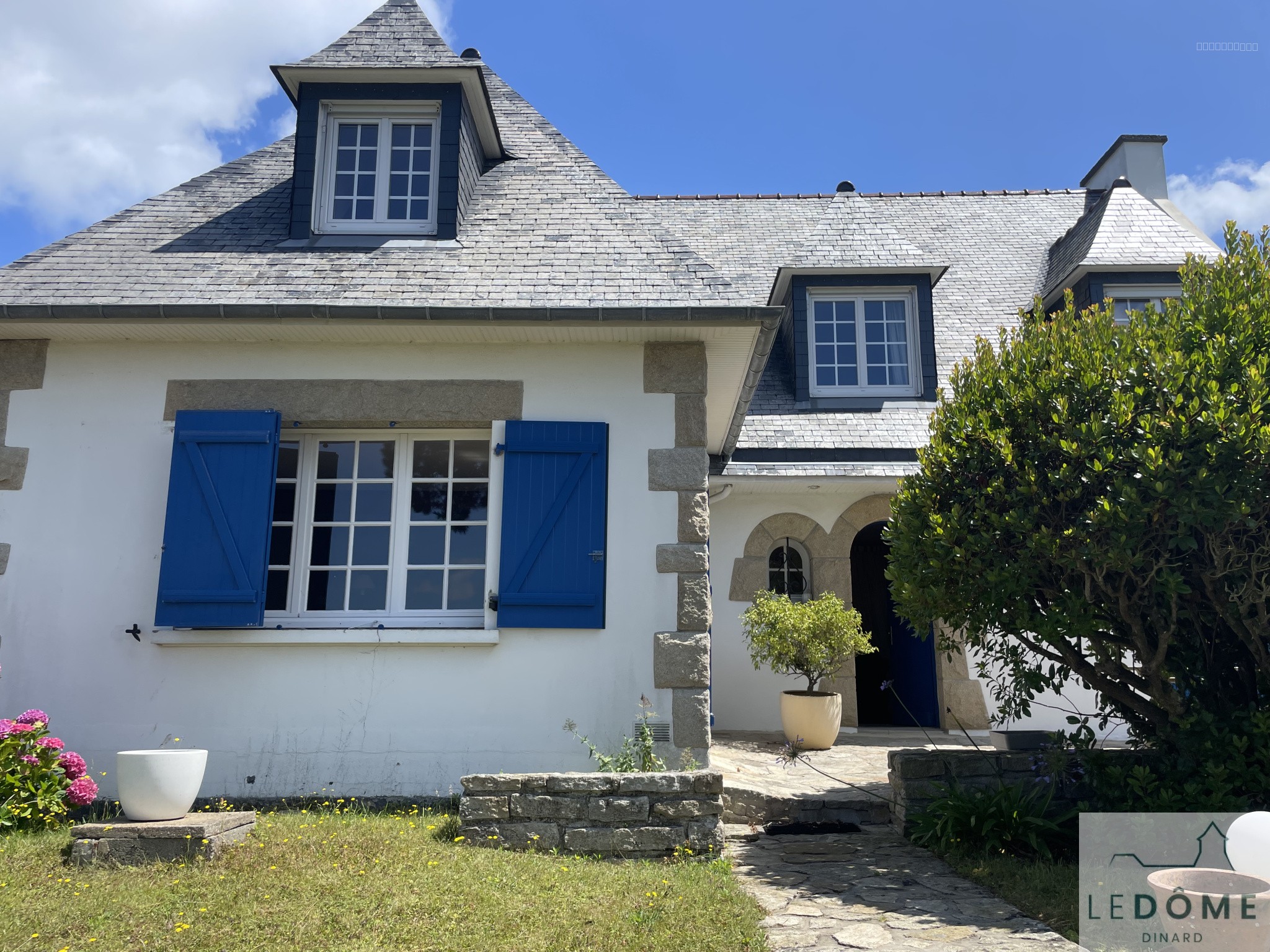 Maison à vendre à Dinard, 218 m², 5 pièces – photo 1 sur 15