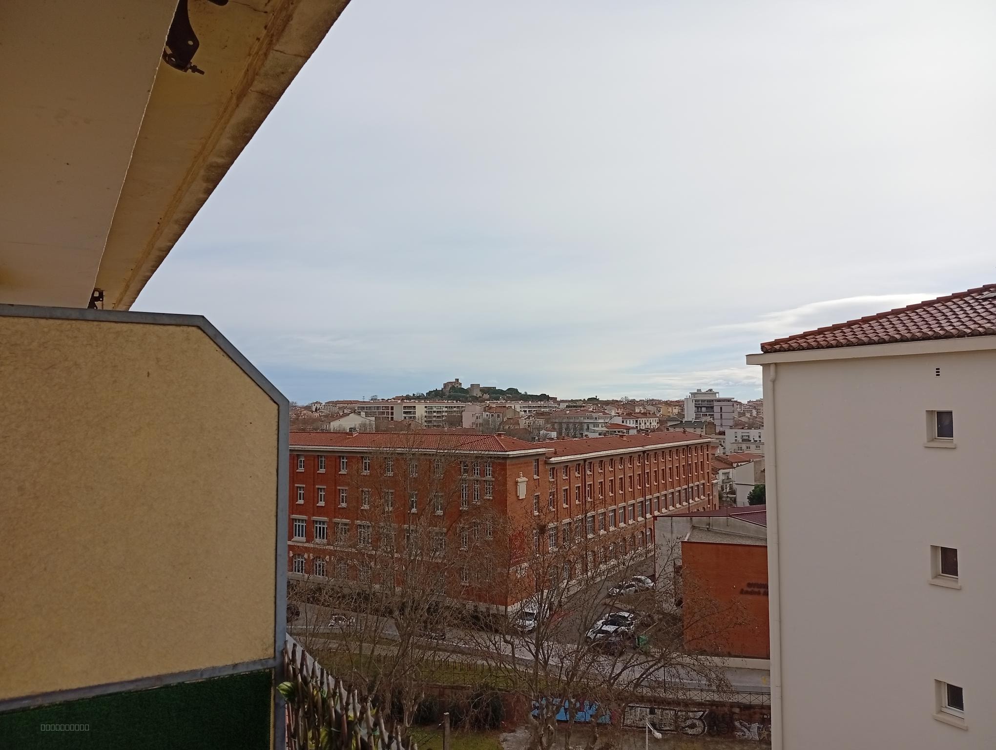 A Perpignan - Appartement T3 Refait à neuf - 56m2 - Avec garage - 130000 € vue sur le Canigou — photo 18