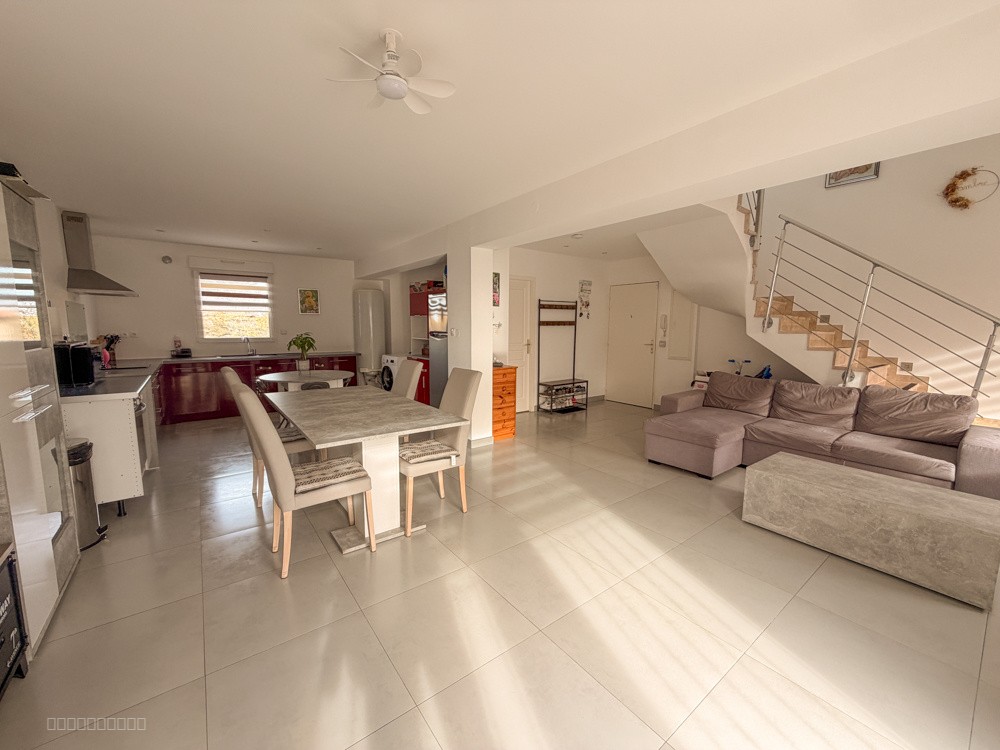 À vendre à Sainte-Barbe : Appartement Duplex Type F4 Récent — photo 4