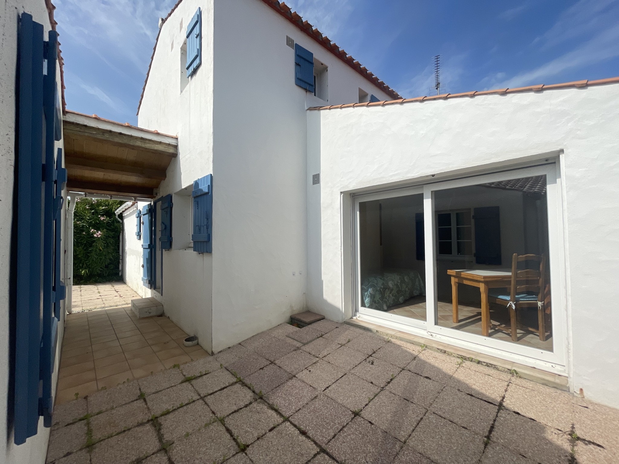 Maison à vendre à La gueriniere, 746 m², 8 pièces – photo 3 sur 11