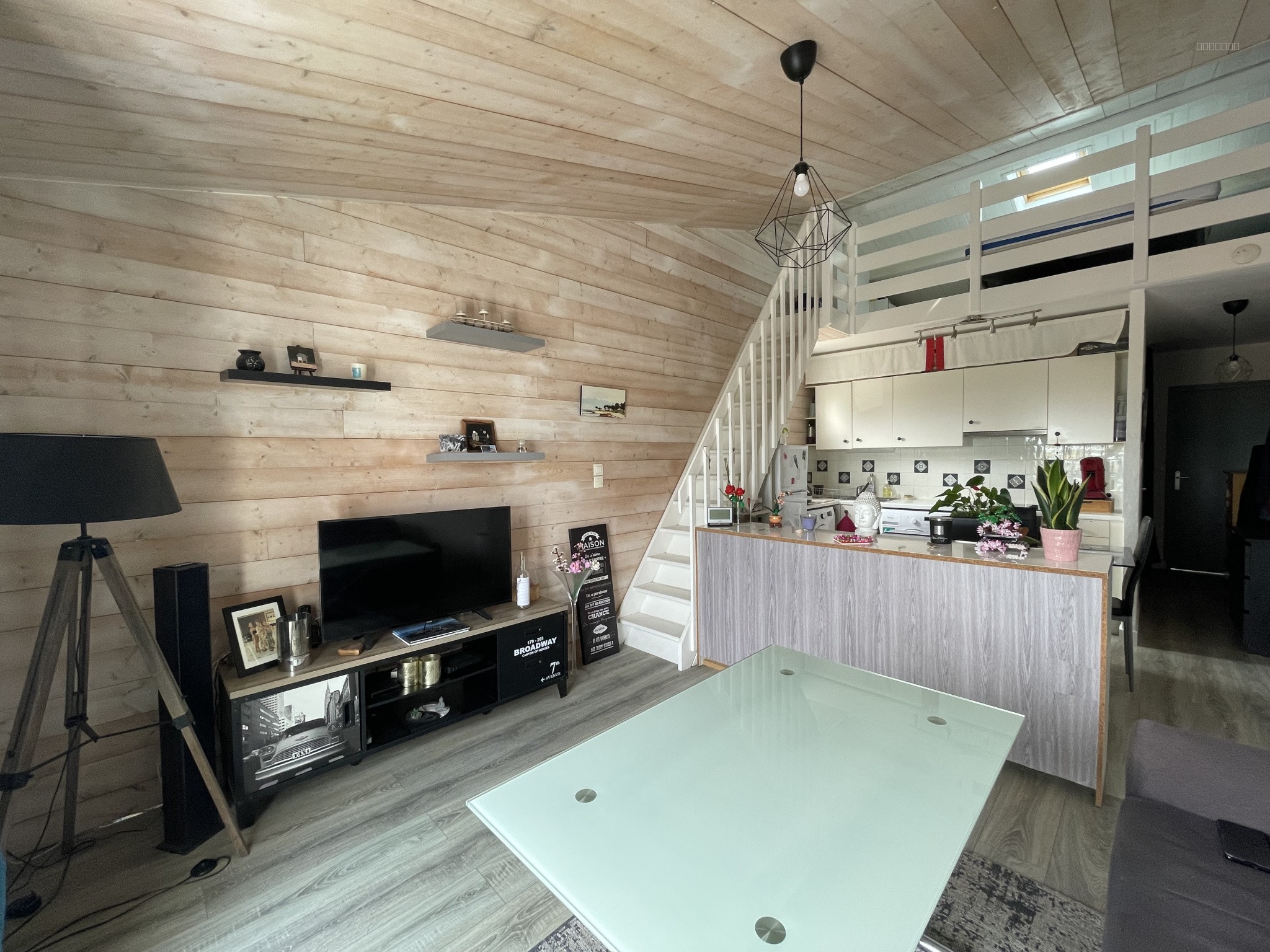 Appartement à vendre à La gueriniere, 395 m², 3 pièces – photo 1 sur 5