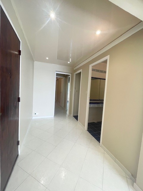 Appartement à louer à San martino di lota, 47,43 m², 2 pièces – photo 2 sur 9