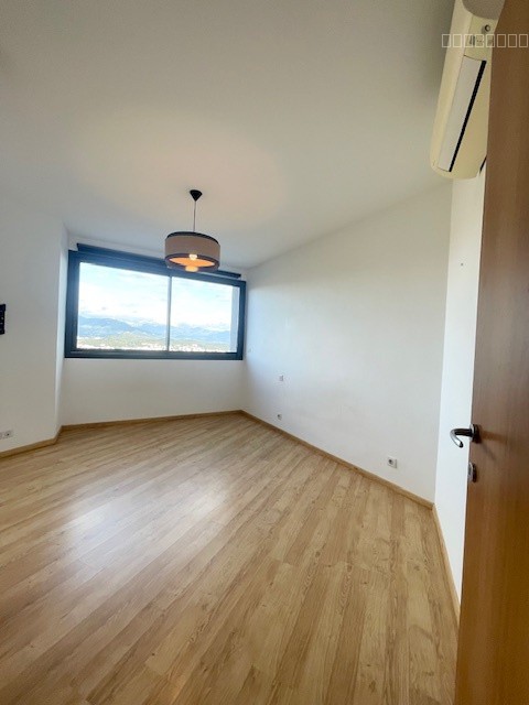 AJACCIO : Superbe Appartement duplex F4 avec vue mer et montagne — photo 7