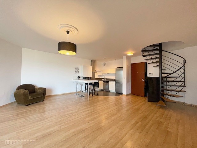 AJACCIO : Superbe Appartement duplex F4 avec vue mer et montagne — photo 4