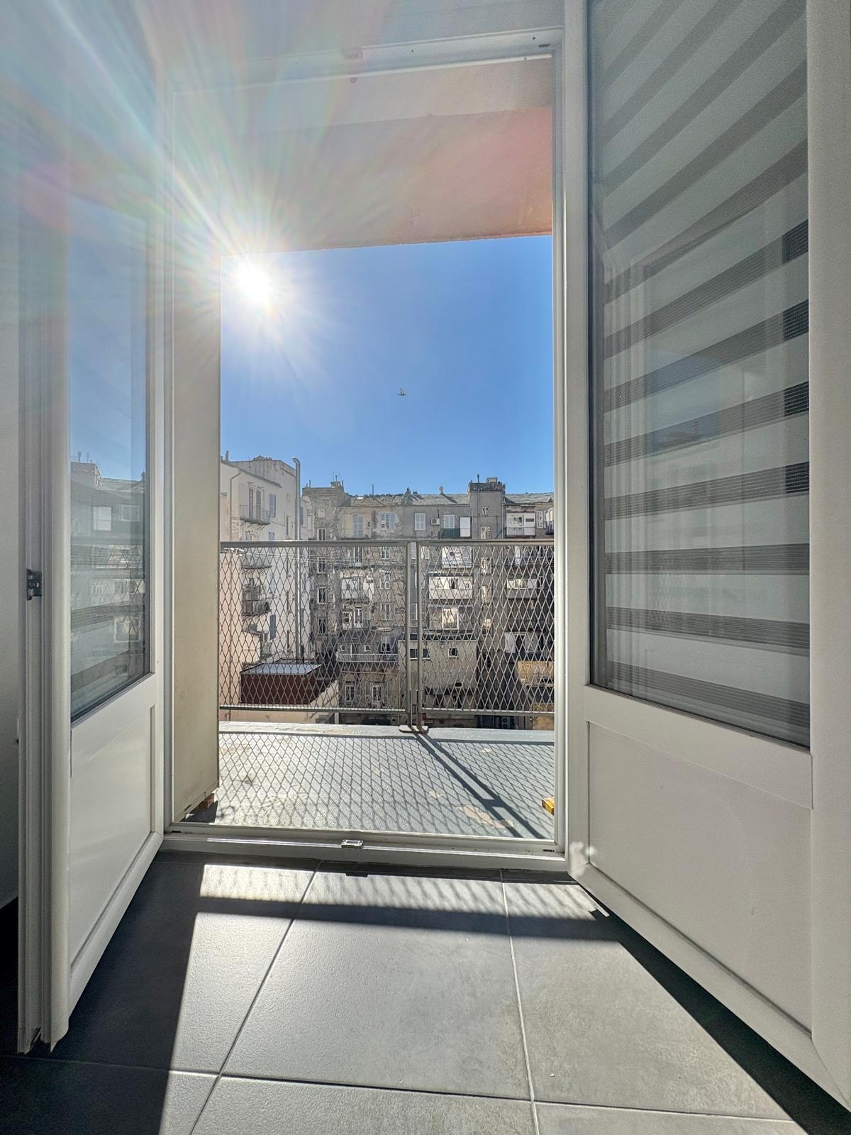 Appartement à vendre à Bastia, 57,42 m², 3 pièces – photo 3 sur 12